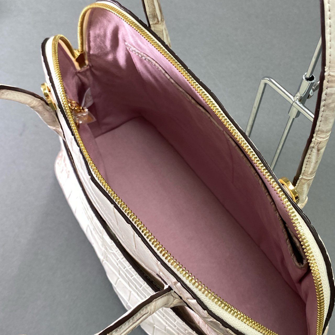 Fe18 【極美品】定価143万 JRA認定 COCOCLELUX GOLD 5スター ココセリュックス ゴールド ヒマラヤクロコダイル 2way オーバル ハンドバッグ ショルダーバッグ レディース 女性用 鞄