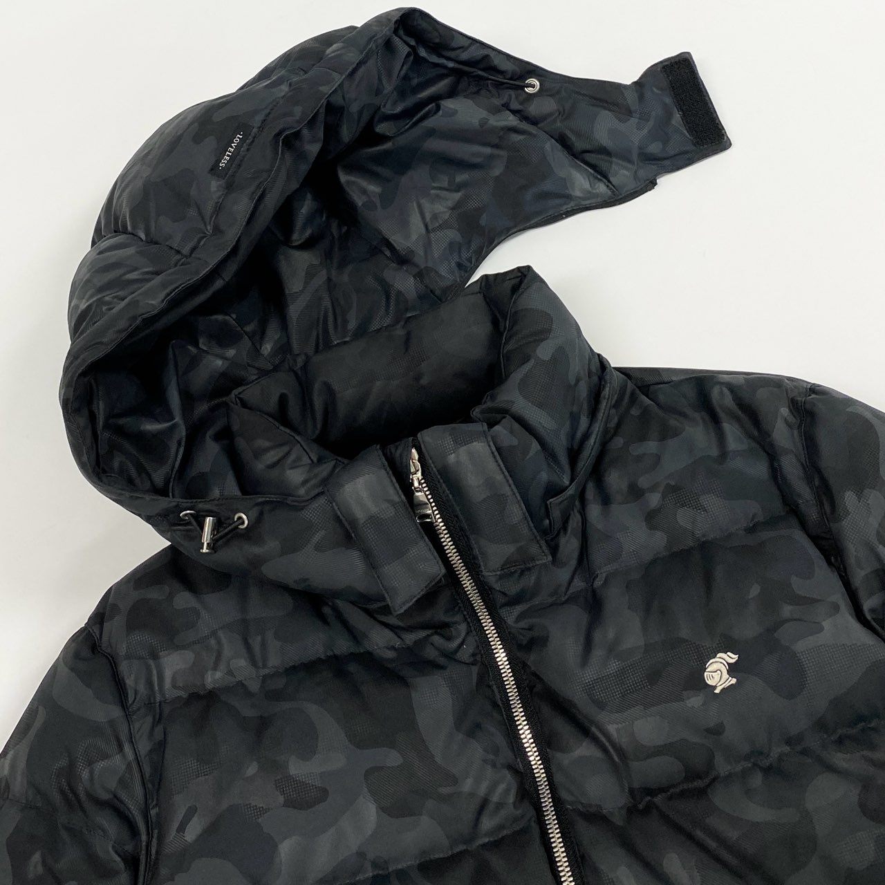 16j20 LOVELESS ラブレス カモフラージュ フーデッド ダウンジャケット S ブラック WHITE GOOSE DOWN ワンポイント刺繍t18r