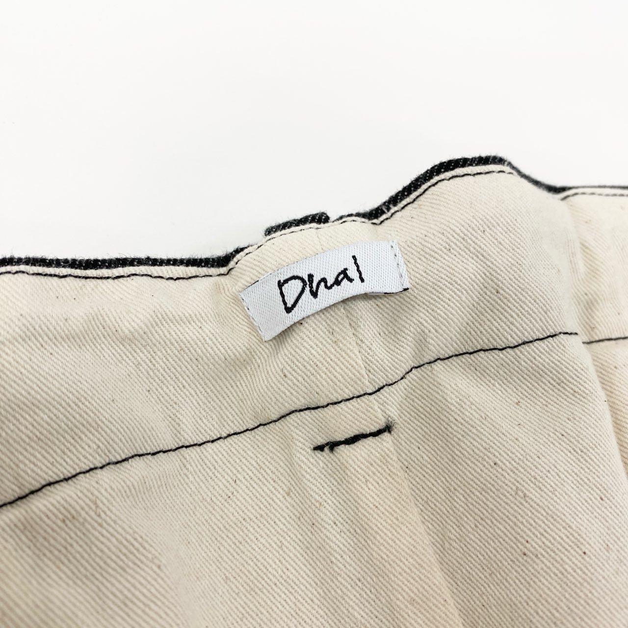 63j9 《美品》Dhal ダル ハイウエストデニムパンツ テーパードパンツ ジーンズ ボトムス 日本製 XSサイズ ブラック メンズo07t