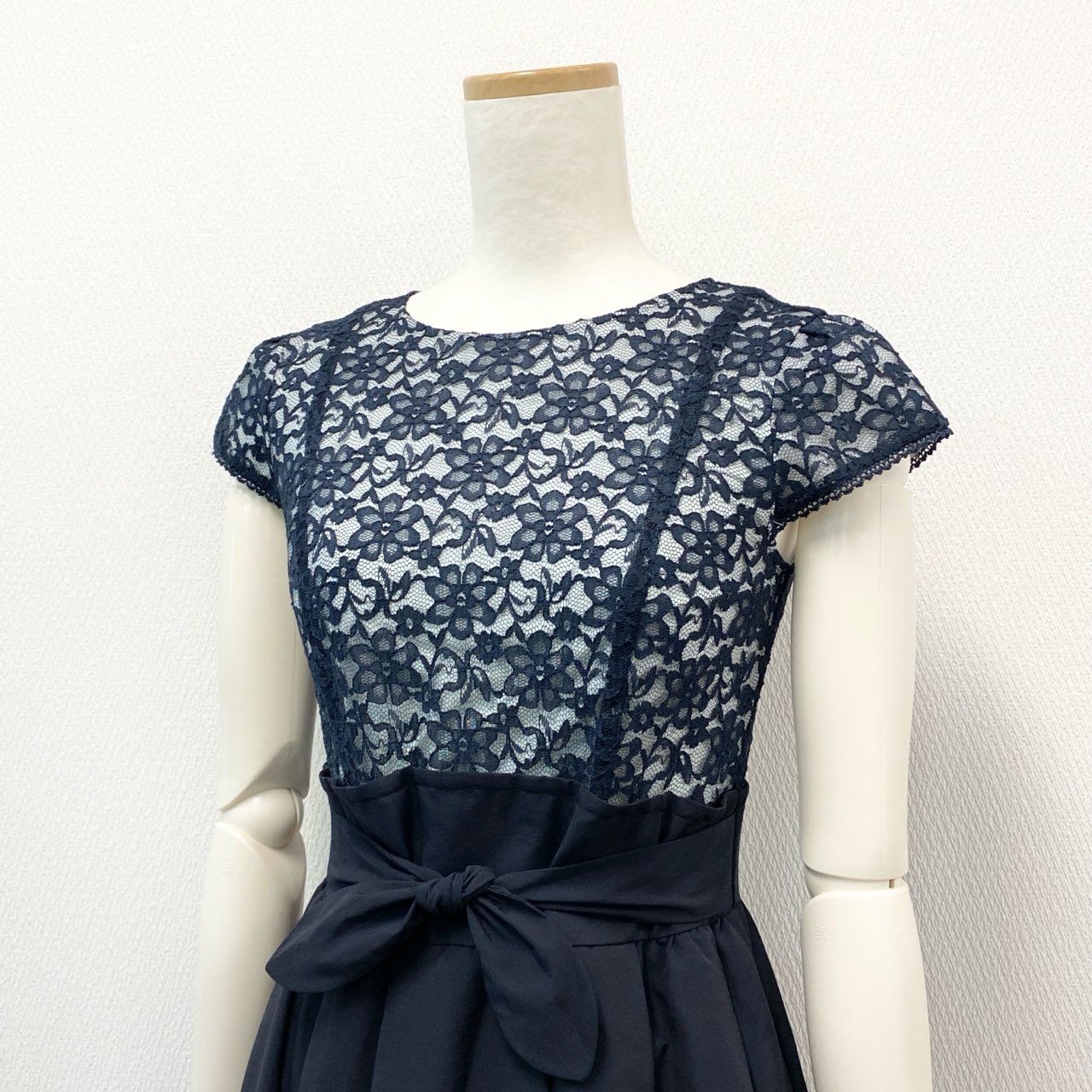 74c14 【新品保管品】 TOCCA トッカ 半袖ワンピース レース 花柄ワンピース オケージョンワンピース フレンチスリーブ 6646806 0 ネイビー