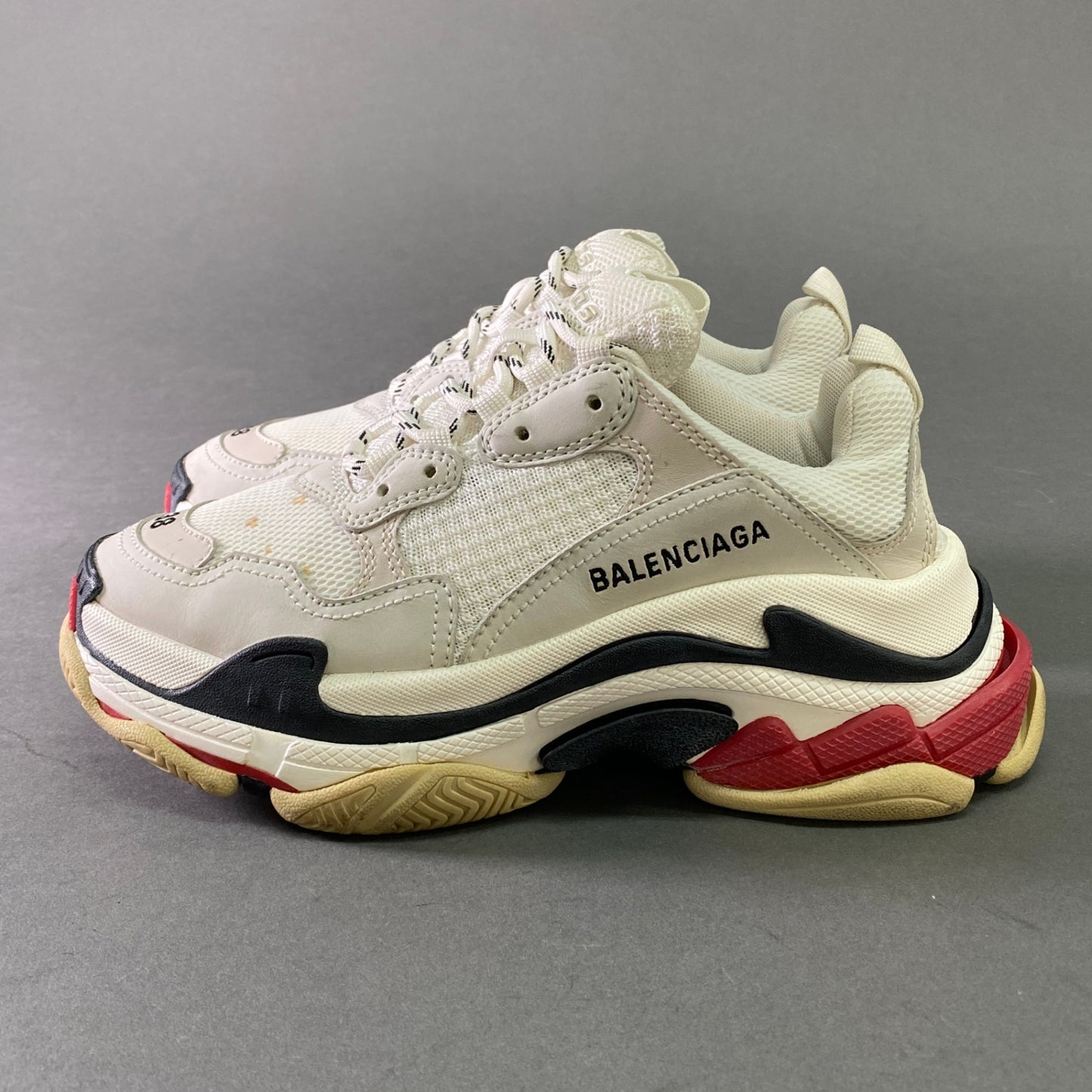 8l25 BALENCIAGA バレンシアガ TRIPLE S トリプルエス ダッドスニーカー 25cm ホワイト ロゴ刺繍 シューズ