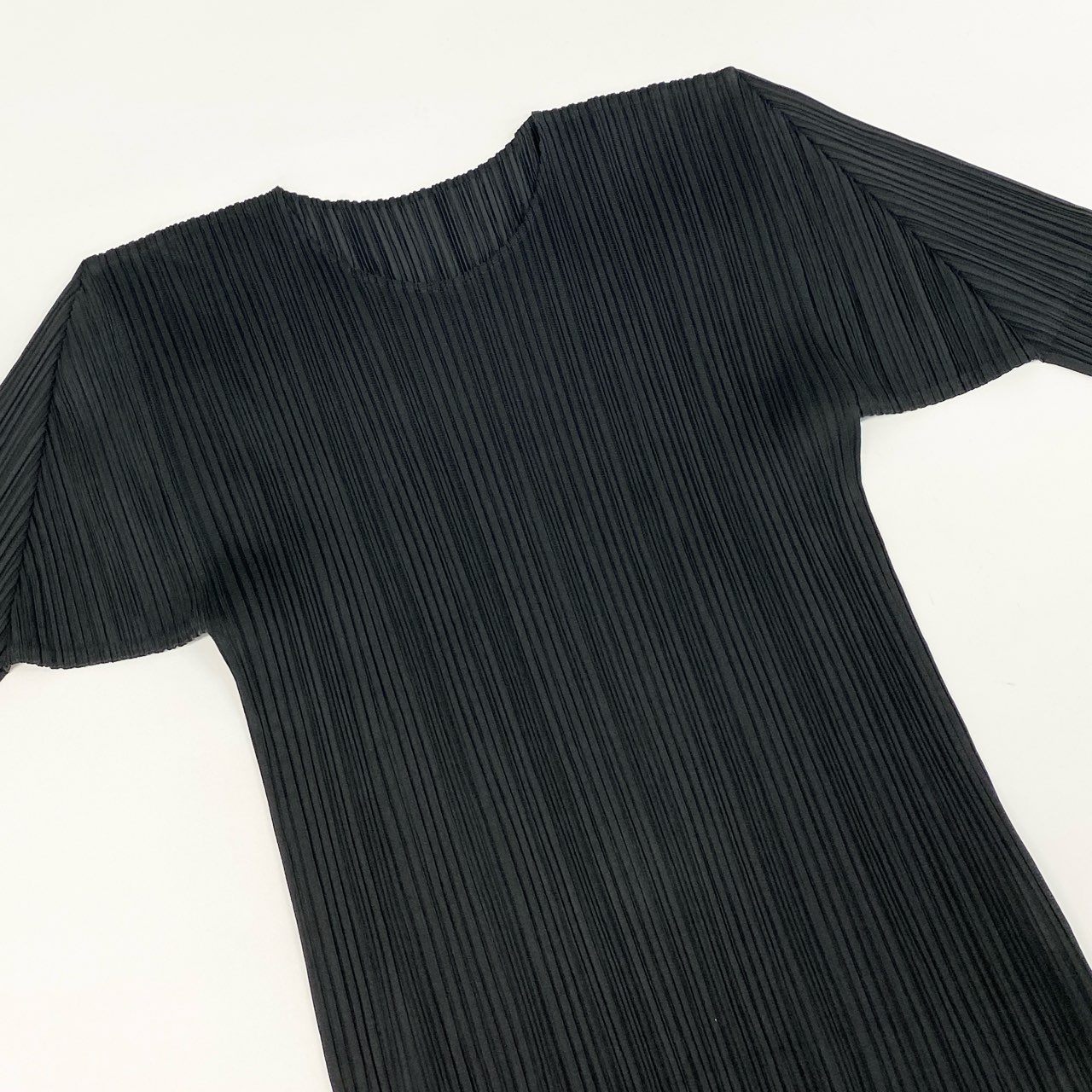 75i8 PLEATS PLEASE ISSEY MIYAKE プリーツプリーズ イッセイミヤケ 日本製 長袖プリーツカットソー ロングスリーブ トップス プルオーバー PP04-JK602 3 ブラック レディースo07t
