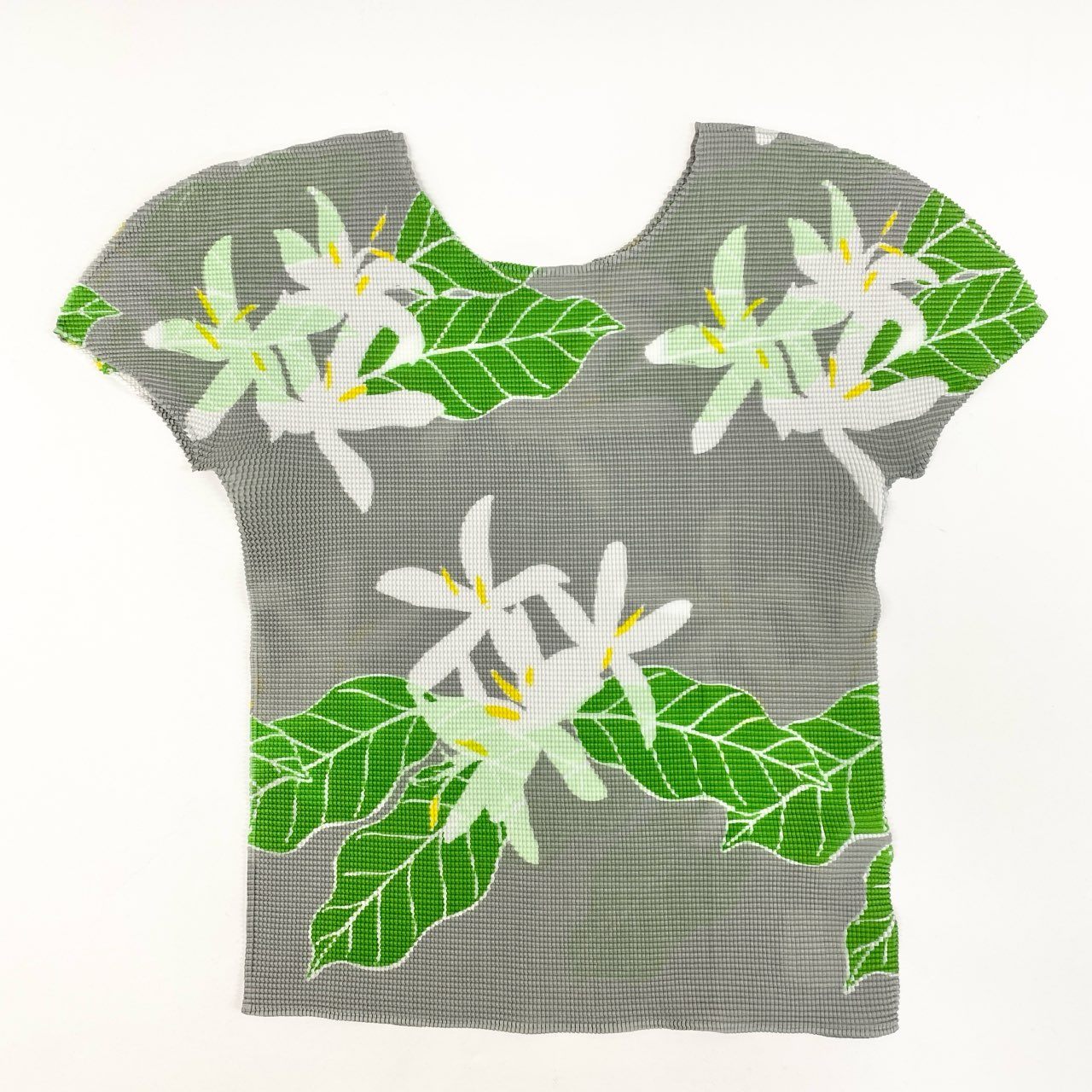 57h28 《極美品》me ISSEY MIYAKE ミーイッセイミヤケ 花柄カットソー 半袖カットソー トップス プリーツプリーズ Fサイズ グレー マルチカラー レディース 女性用k02i