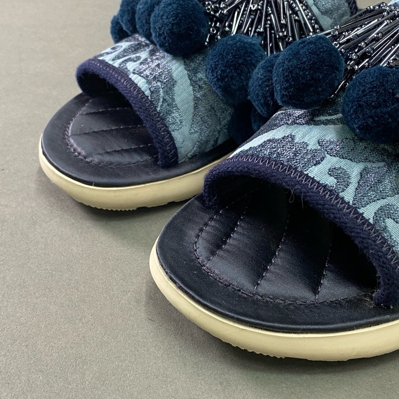 7b7 MARC JACOBS マークジェイコブス DAMASK エマーソン ポンポン スポーツサンダル リラックスサンダル フラット ダマスク柄 38 ネイビー
