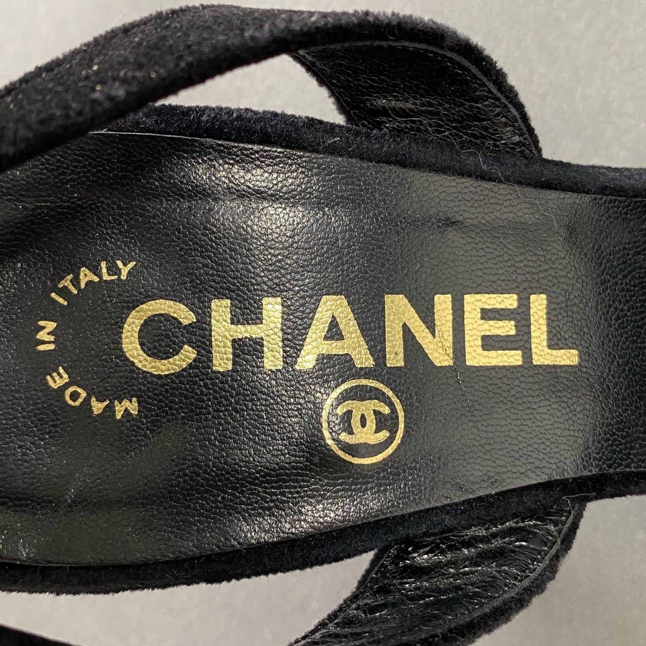 2i20 CHANEL シャネル パールストラップ ベロアヒールサンダル 38 ブラック ベルベット パンプス イタリア製