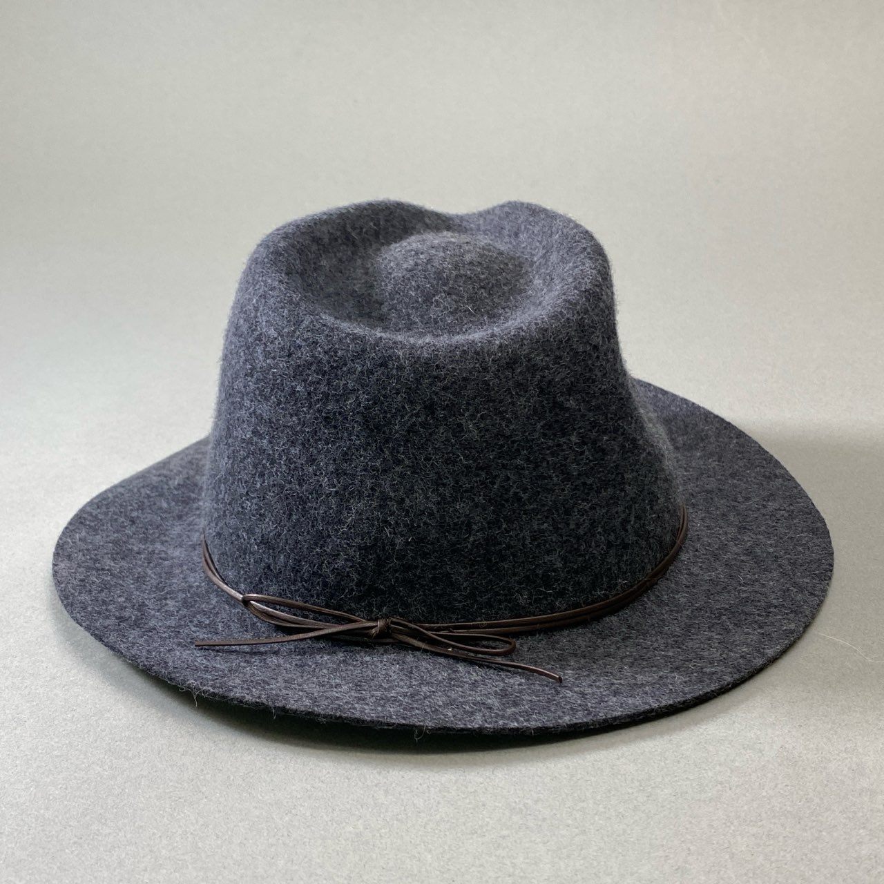 j16《極美品》WEEKEND MaxMara ウィークエンド マックスマーラ ウールハット ヘッドウェア 中折れハット 帽子 55760222 57㎝ グレー レディース
