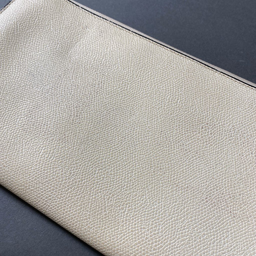 1f29 Valextra ヴァレクストラ ラウンドジップ 長財布 カードケース ホワイト レザー パスポートケース イタリア製