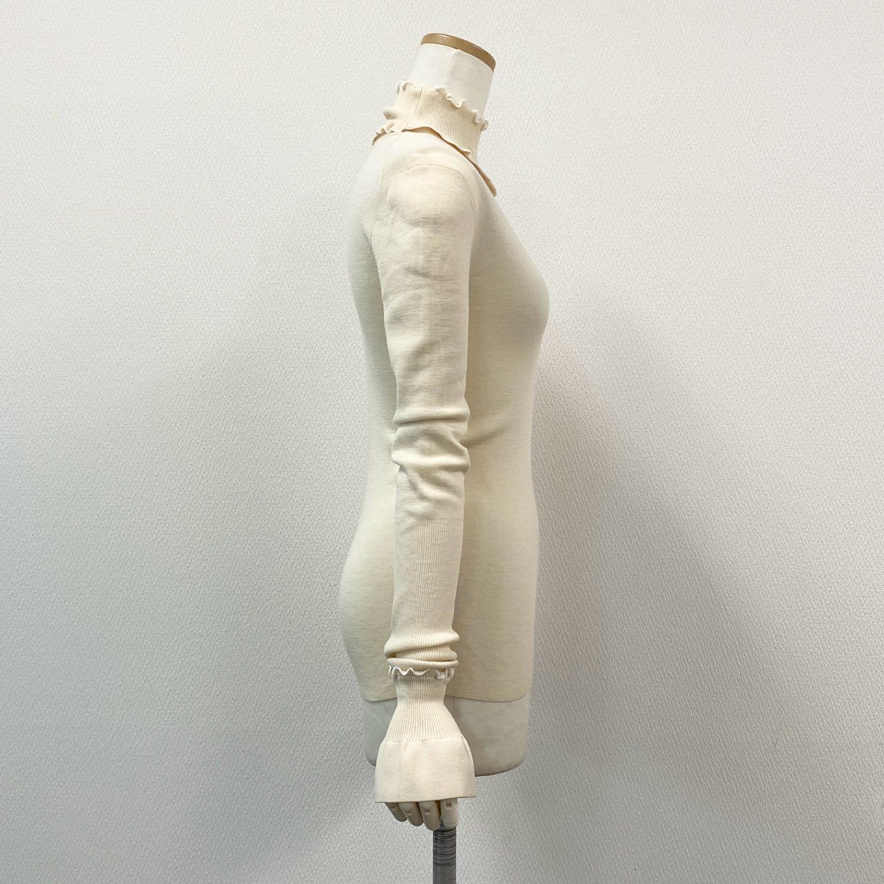 69g8 CELINE セリーヌ フィービー期 ハイネック フリルデザイン ニットセーター トップス Sサイズ クリームベージュ ウール レディース
