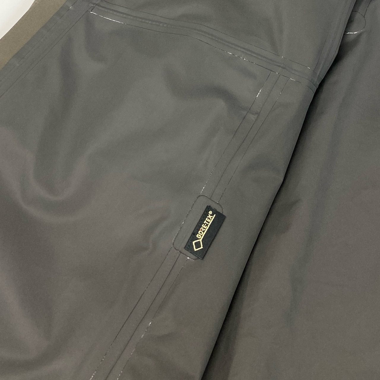 55f5 【未使用】Black Diamond ブラックダイヤモンド GORE-TEX ゴアテックス リキッドポイントシェル レインパーカ サイズM カーキ メンズ 男性用