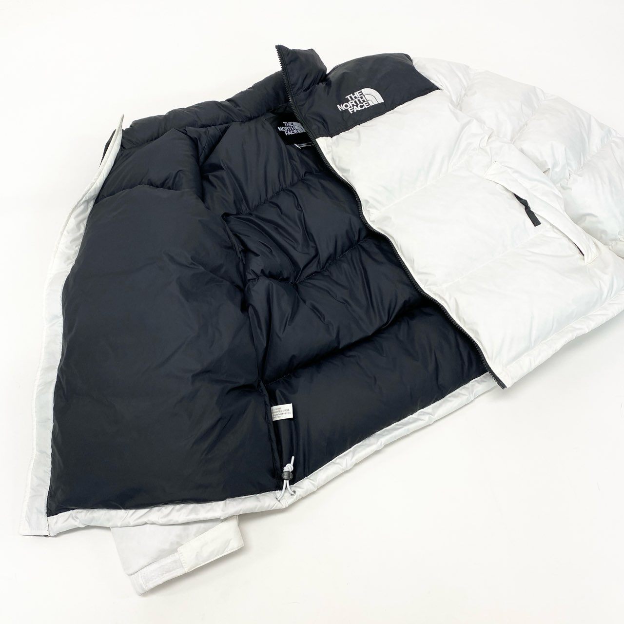 73j28 THE NORTH FACE ノースフェイス 復刻 1996年モデル RETRO NUPTSE JACKET レトロ ヌプシジャケット NF0A3C8D XL ブラック ホワイト ダウンジャケットt18r