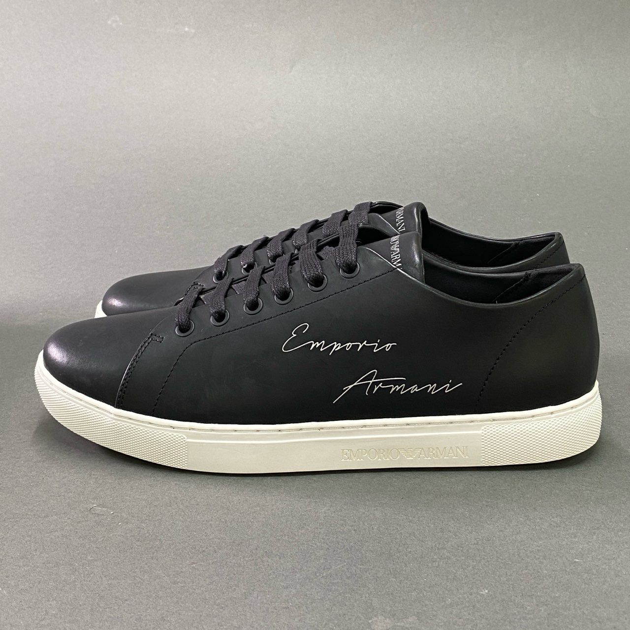 7e26 《未使用品》 EMPORIO ARMANI エンポリオアルマーニ レザースニーカー X4X261 27cm ブラック Leather シューズ 革靴 箱付き
