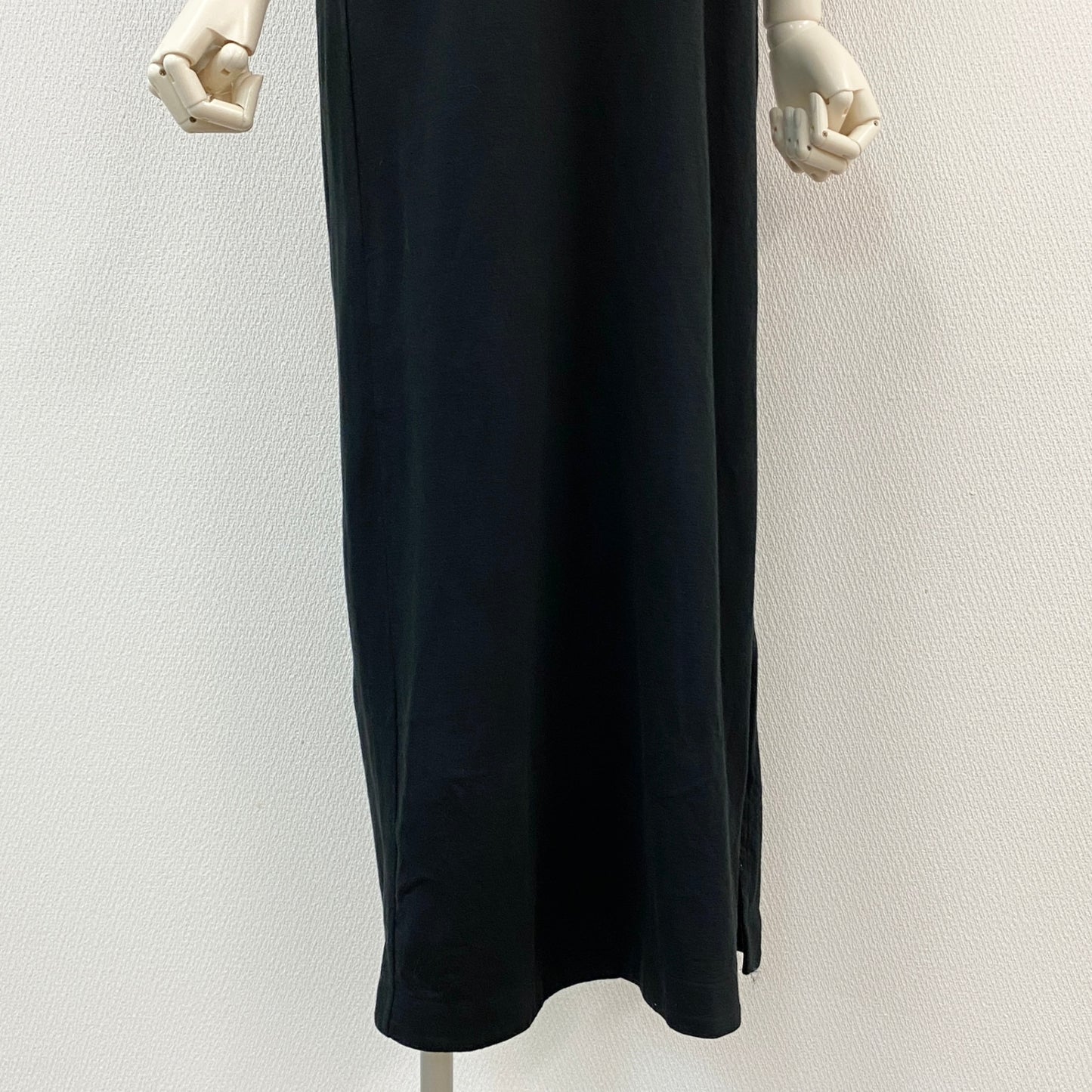 16h9《美品》sacai サカイ ナイロンツイル ジャージワンピース ロングワンピース 半袖 パフスリーブ サイズ1 ブラック レディースk02i