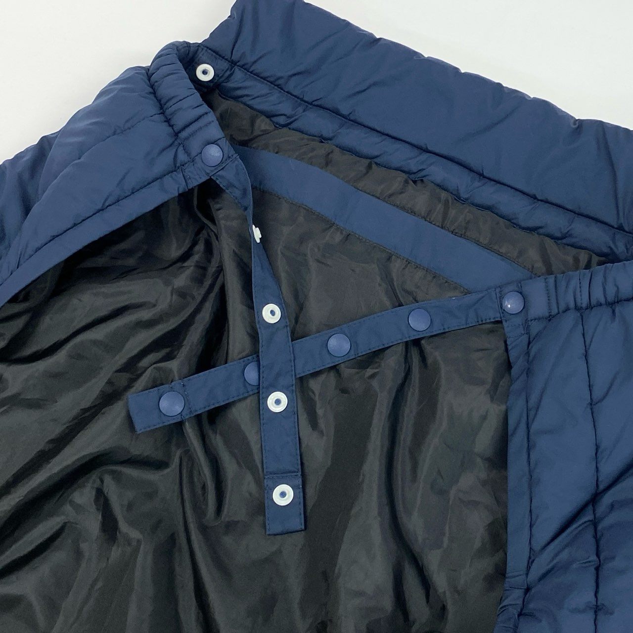 60j27《美品》THE NORTH FACE ザノースフェイス ベビーシェルブランケット ダウン 撥水加工◎ フード着脱可 NNB71901 ネイビー ベビーu02t