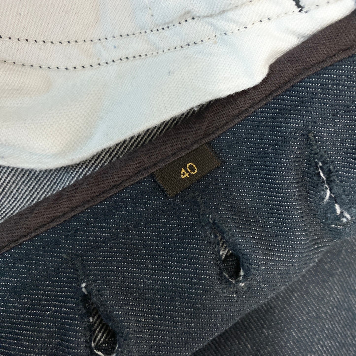 21i29《美品》LOUIS VUITTON ルイヴィトン デニムパンツ ボトムス ストレートパンツ LVロゴ刺繍 コットン イタリア製 M相当 ネイビー メンズk02i