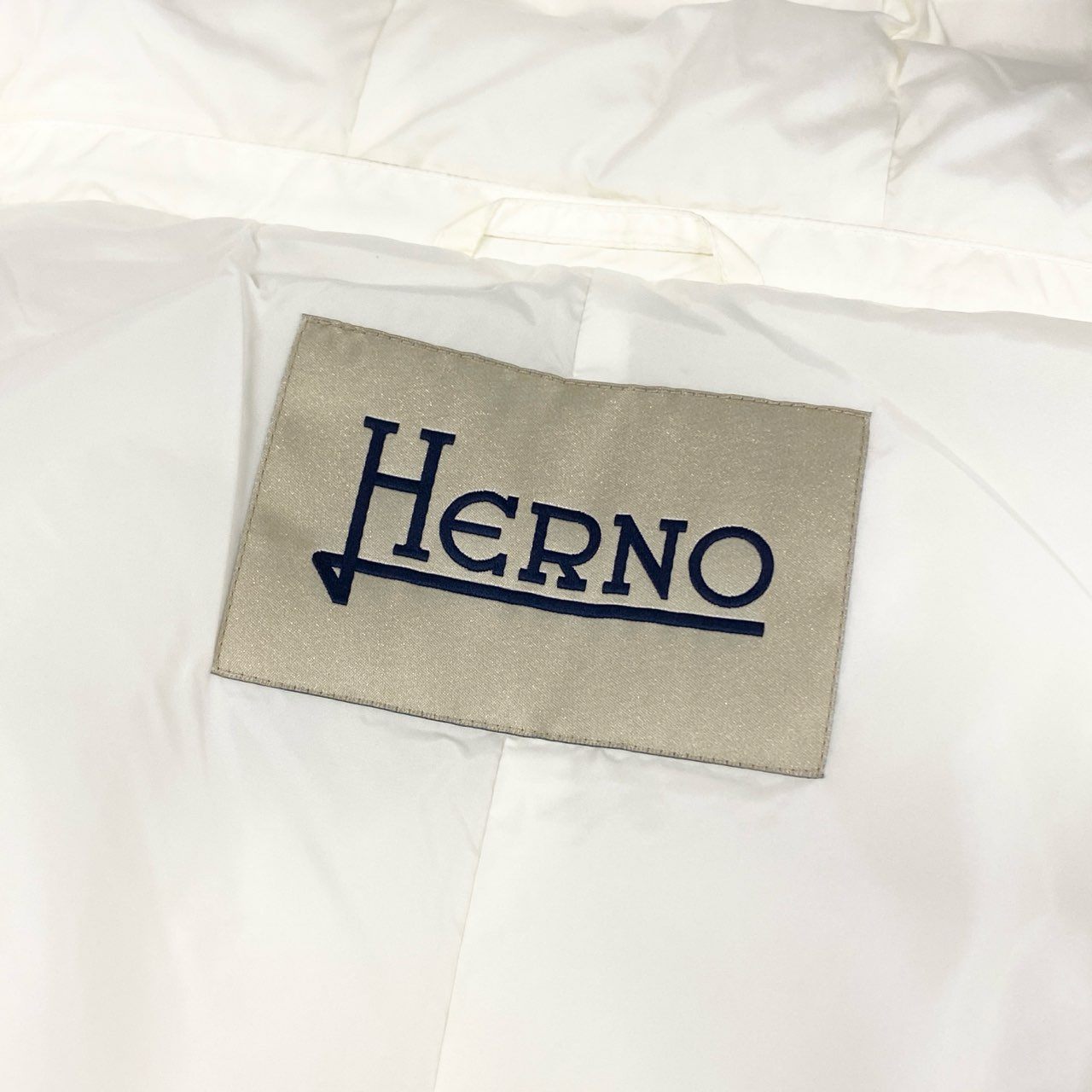 60f21 HERNO ヘルノ ロングダウンジャケット ダウンコート フーディ リブニット PI1118D 12004 38 ホワイト