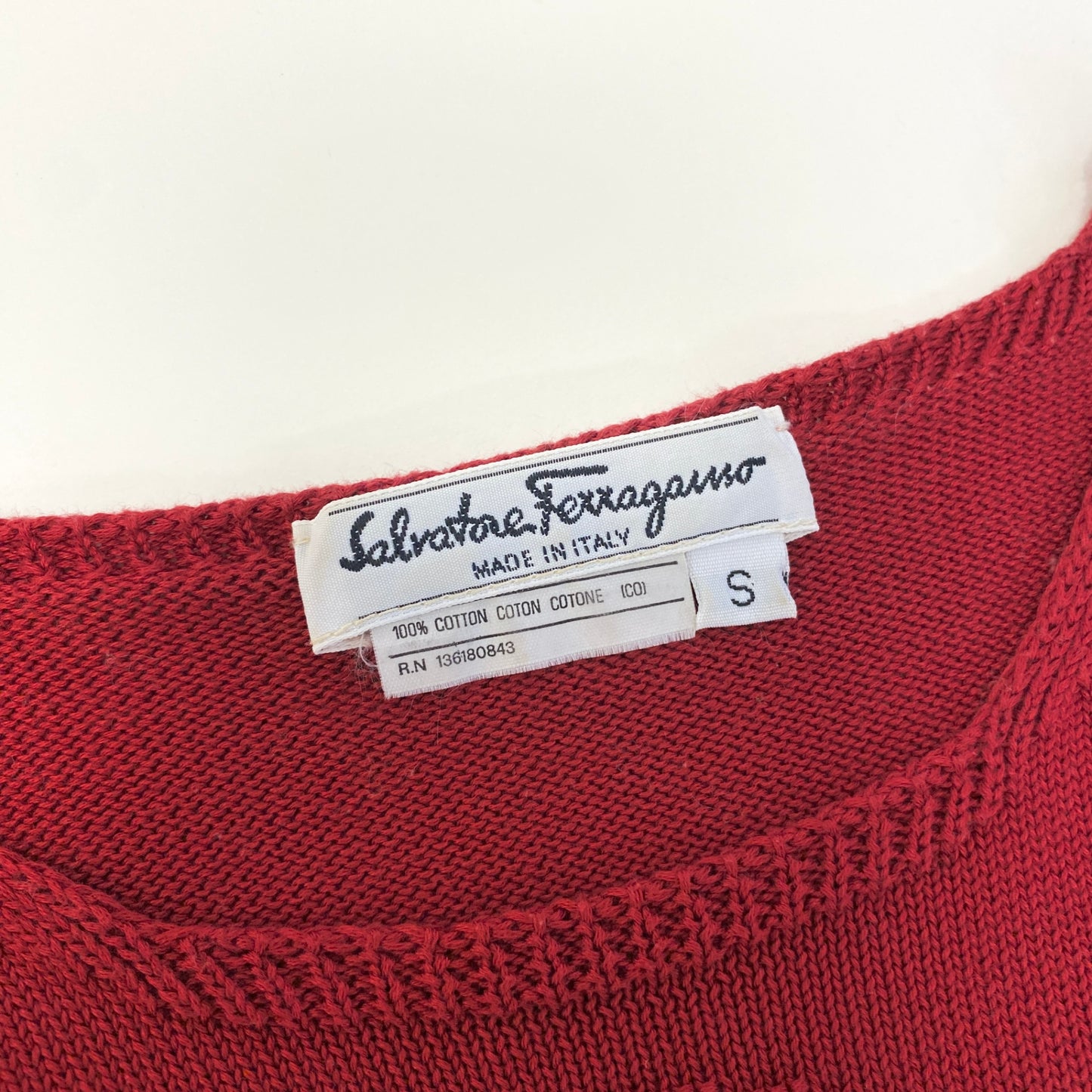 Ee27 Salvatore Ferragamo サルヴァトーレフェラガモ ガンチーニ 刺繡 ニットセーター 半袖ニット サイズS レッド コットン100% レディース 女性服o07to07t