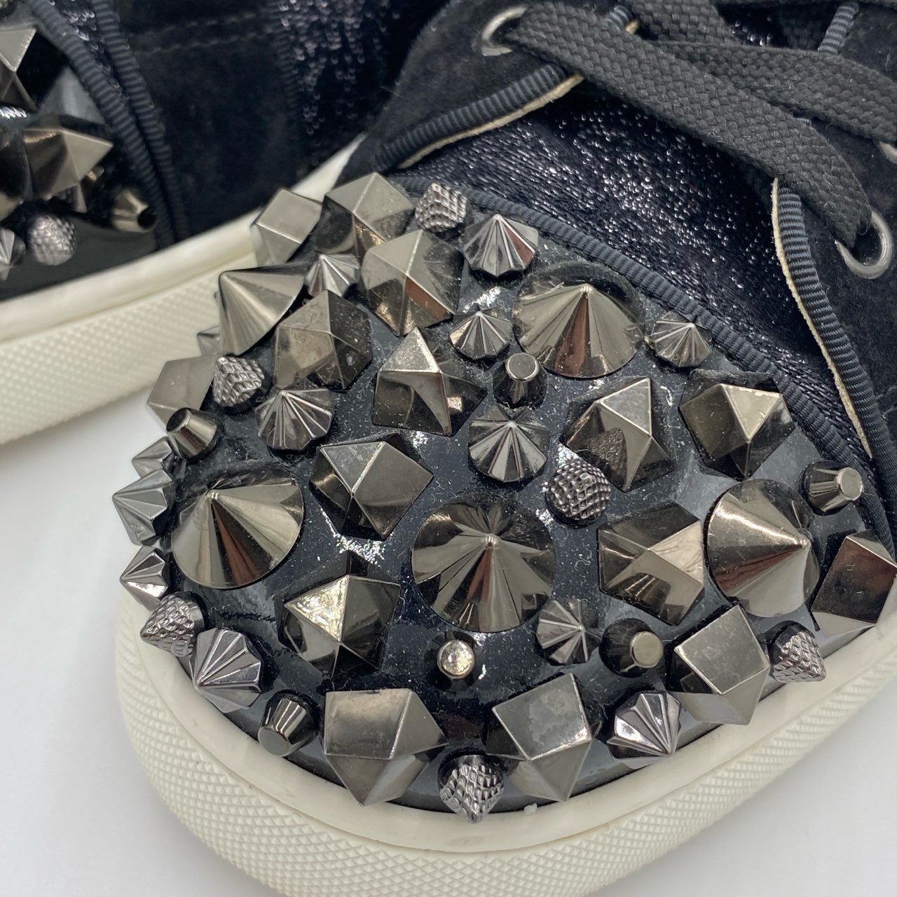1h20 Christian Louboutin クリスチャンルブタン ルイスジュニア ストラス スパイク スニーカー シューズ スタッズ ラインストーン サイズ42 ブラック メンズ 紳士靴k02i
