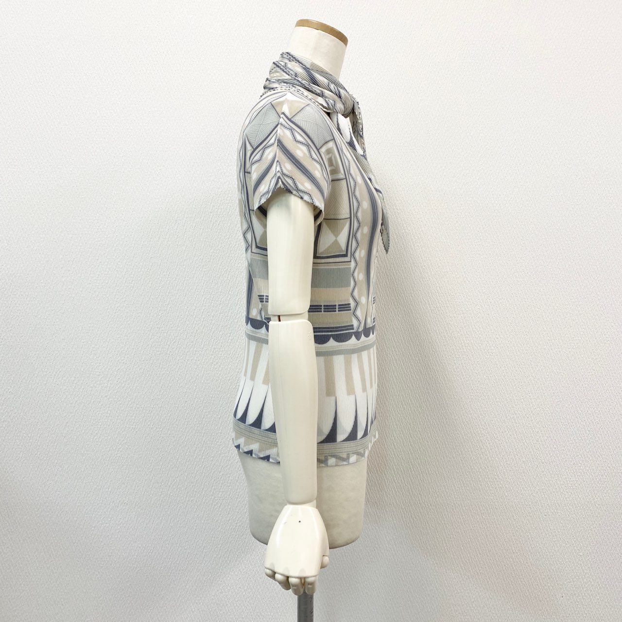 37a16 《美品》 PLEATS PLEASE ISSEY MIYAKE プリーツプリーズ イッセイミヤケ 日本製 スカーフ付 プリーツカットソー 半袖Tシャツ ストライプ プルオーバー トップス PP21FK312 3 マルチカラー