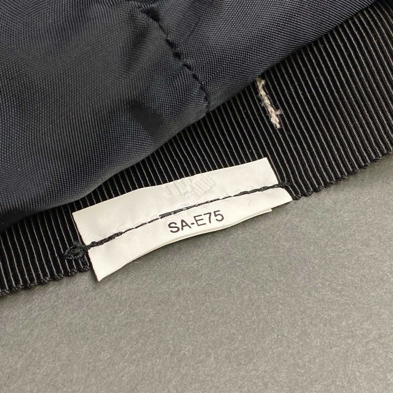 h1 Sacai サカイ 23SS Eric Haze AS ONE Cap ロゴ刺繍キャップ 帽子 ブラック メンズk02i