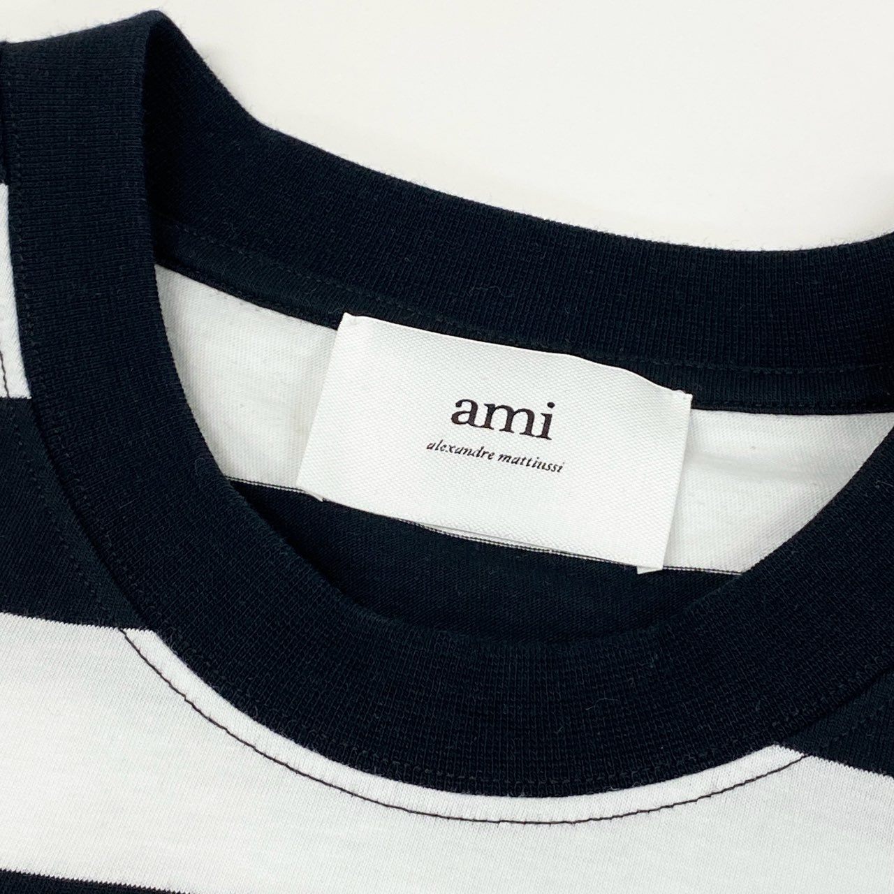 5c21 AMI PARIS アミパリス ストライプ コットンジャージーTシャツ ロゴ刺繍 ユニセックス クルーネック 半袖カットソー M ブラック ホワイト