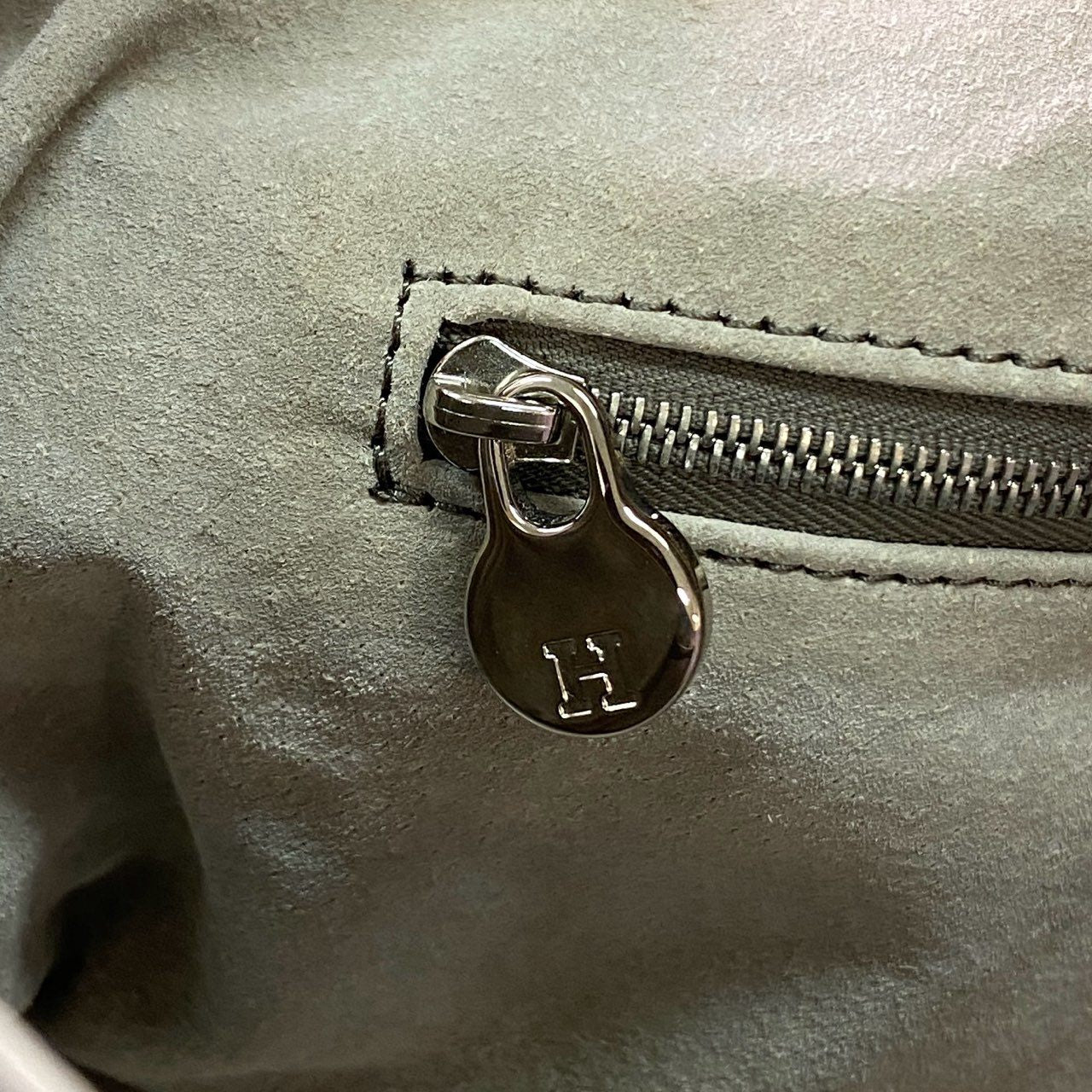 Cj28 定価¥96,800 HIROFU ヒロフ ペルーシェ レザーハンドバッグ グレー ソフトバケッタ Leather フォーマル イタリア製