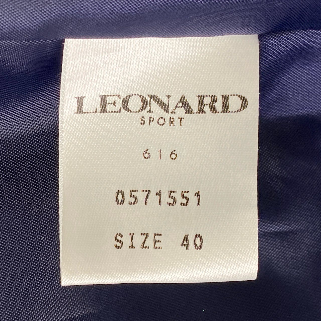 50c23 LEONARD SPORT レオナール スポーツ 袖プリント テーラードジャケット ブレザー 40 ネイビー 日本製 花柄 メタルプレート 春