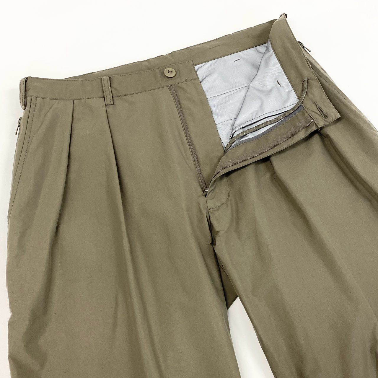 37e2 【美品】 SSZ エスエスズィー SURF&SK8 BEAMS別注 eVent 2P SLACKS ナイロンスラックスパンツ ボトムス 11-23-1344-120 Lサイズ カーキ ナイロン