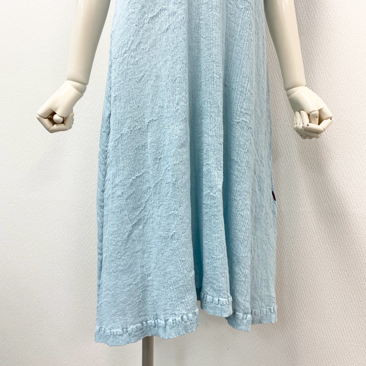 41h24 《美品》 Haat ISSEY MIYAKE ハートイッセイミヤケ KYO CHIJIMIシリーズ 丸首五分袖ワンピース ロングワンピース HA51FH605 サイズ2 ライトブルー コットン レディースu02t