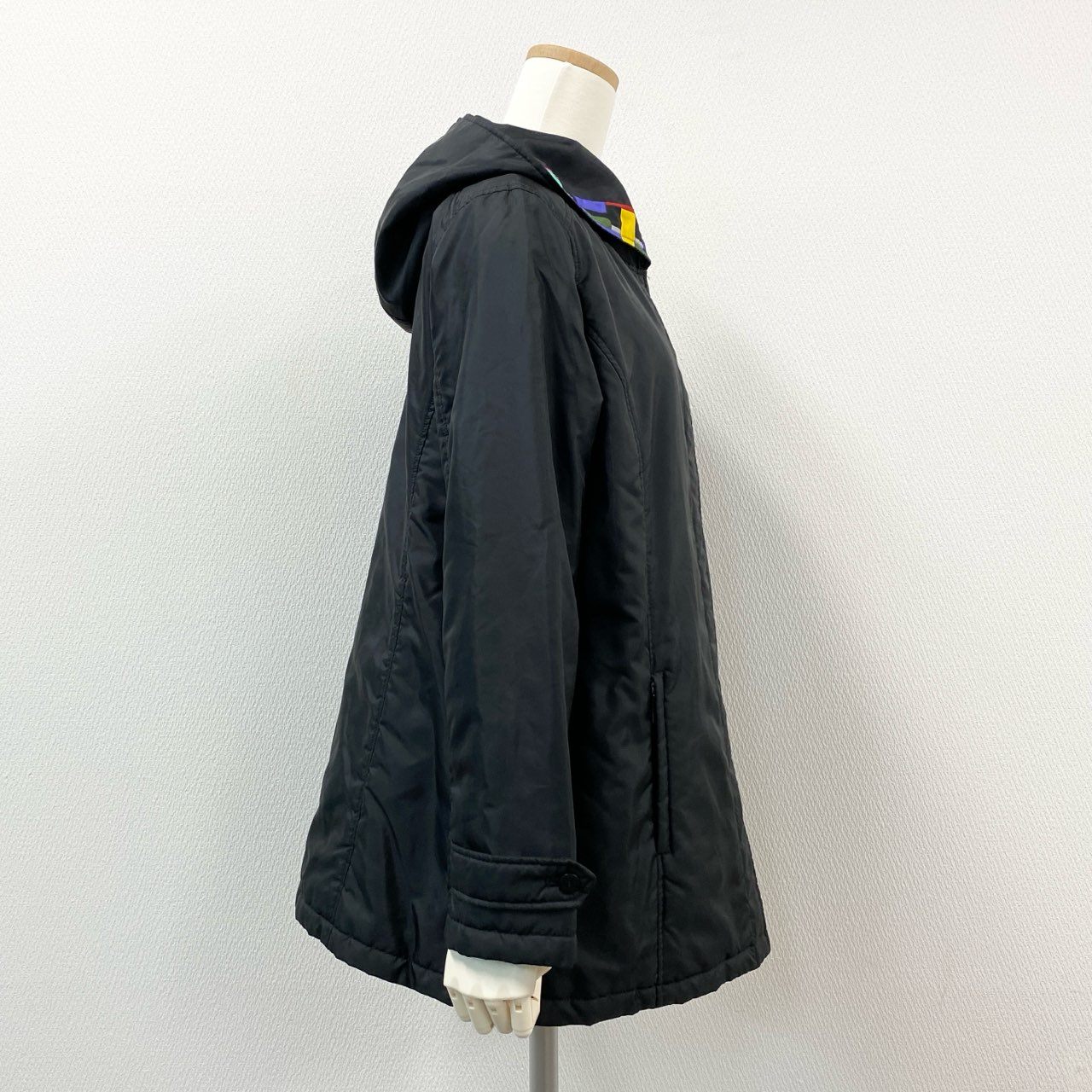 58i11 LEONARD SPORT レオナール スポーツ ナイロンフーデッドショートコート 中綿ブルゾン フード付き レディース 女性用 42 ブラック ポリエステル100%u02t