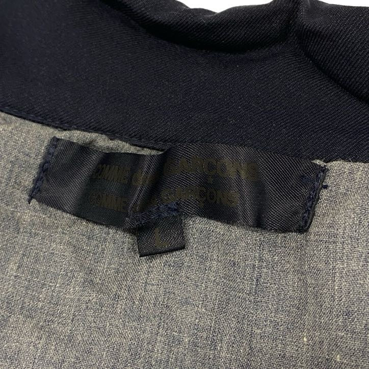 79g24 《美品》 COMME des GARCONS コムデギャルソン 丸襟 ストレッチコート L ネイビー 伸縮性◎ ライトアウター 女性服 日本製 AD2004_