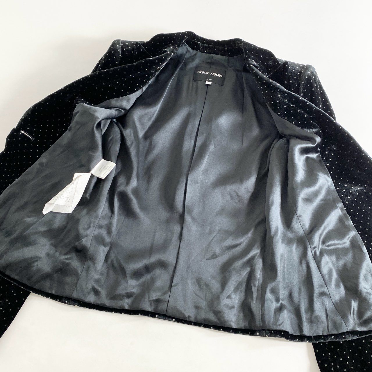 88j2 GIORGIO ARMANI ジョルジオアルマーニ ドットベロア テーラードジャケット 38 ブラック 画像参照 シルク混 イタリア製 ブレザー
