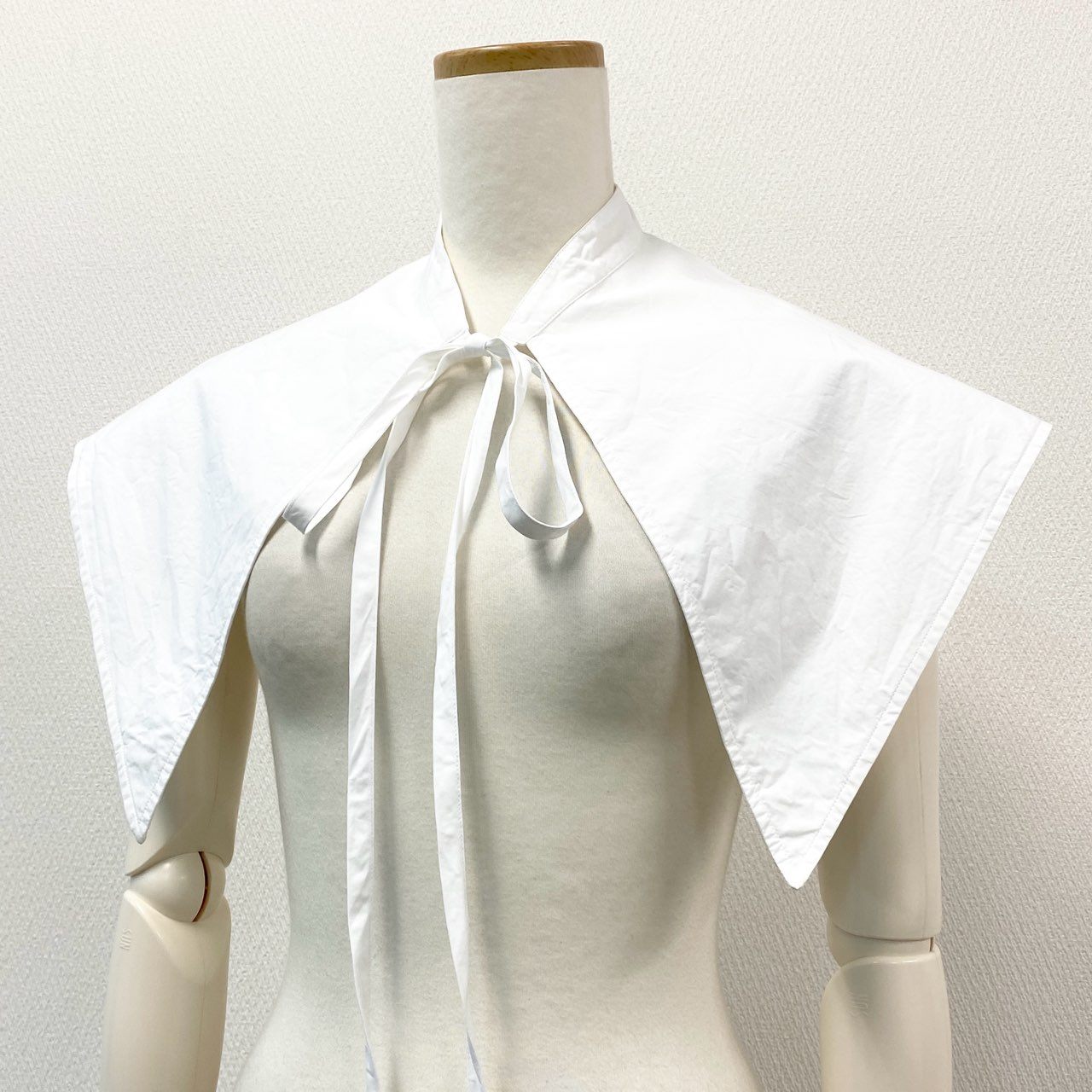 54d8 《美品》 PATOU パトゥ コットンカラー 付け襟 ロゴプレート ホワイト コットン100% レディース