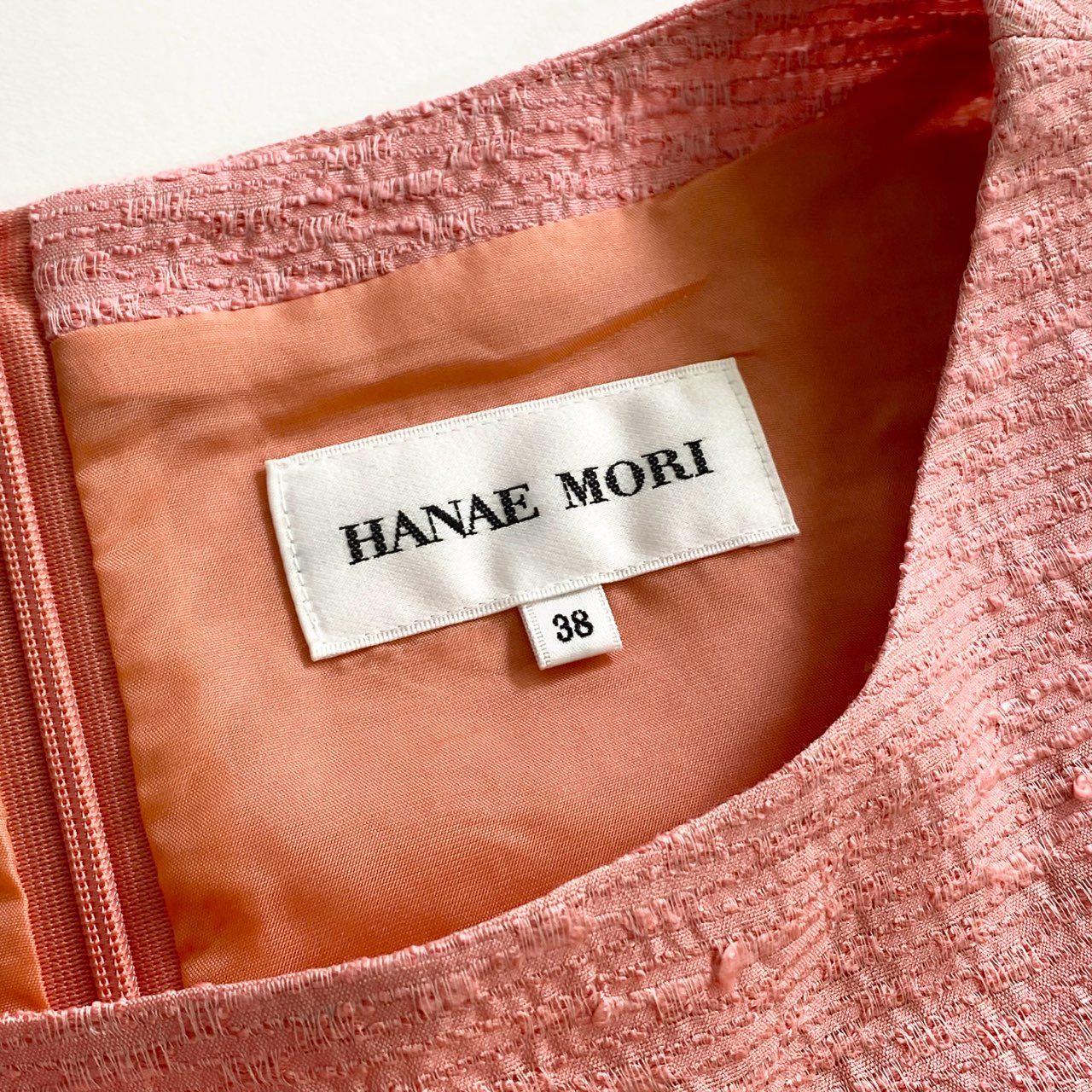 19c21 《未使用》 定価¥86,900 HANAE MORI ハナエモリ ノースリーブワンピース 38 ピンク ドレス ウエストリボン タグ付き