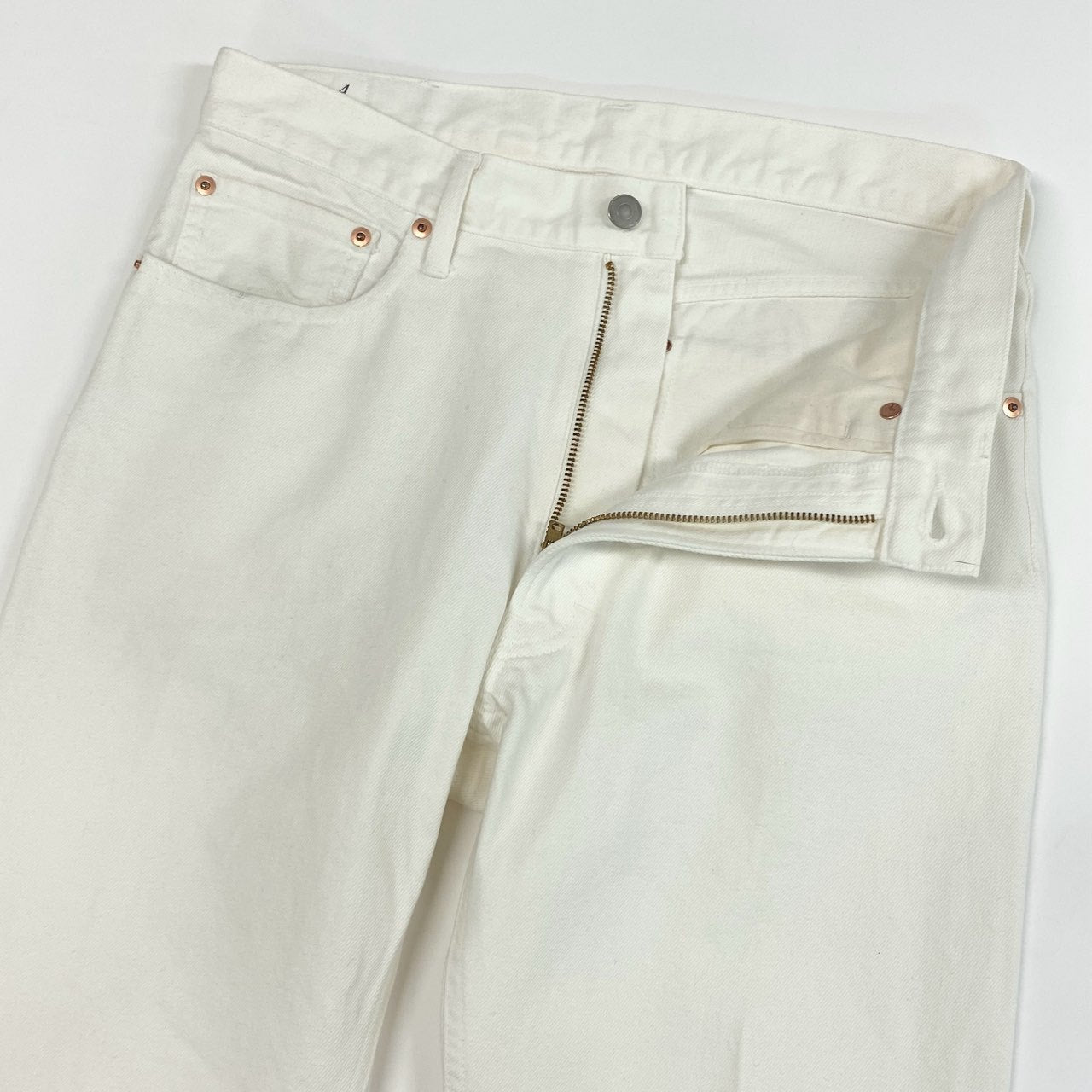 79j9 ANATOMICA アナトミカ デニムパンツ ホワイトデニム ジーンズ ストレート レザーパッチ 530-000-06 S21 A 32 ホワイト コットン100%u02t