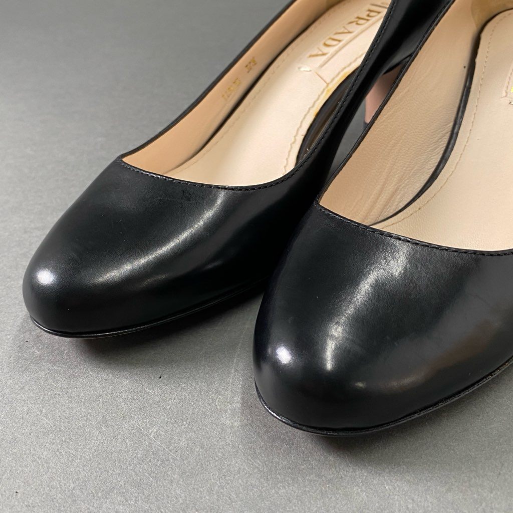 2e18 【美品】 PRADA プラダ プレーントゥ レザーパンプス CALZAYURE DONNA ブラック レザー 37 1/2 レディース 女性靴