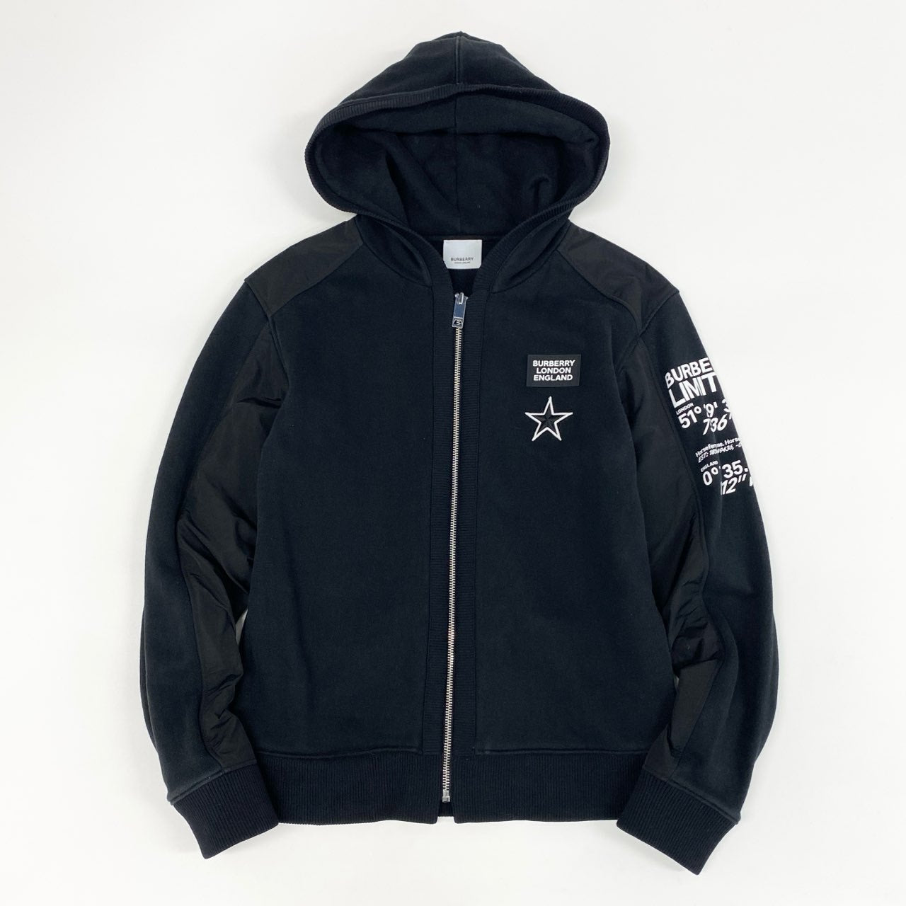 67d21 BURBERRY バーバリー ジップアップパーカー スター刺繍 ロゴワッペン 袖プリント キッズ 子供服 14Y 164cm ブラック コットン