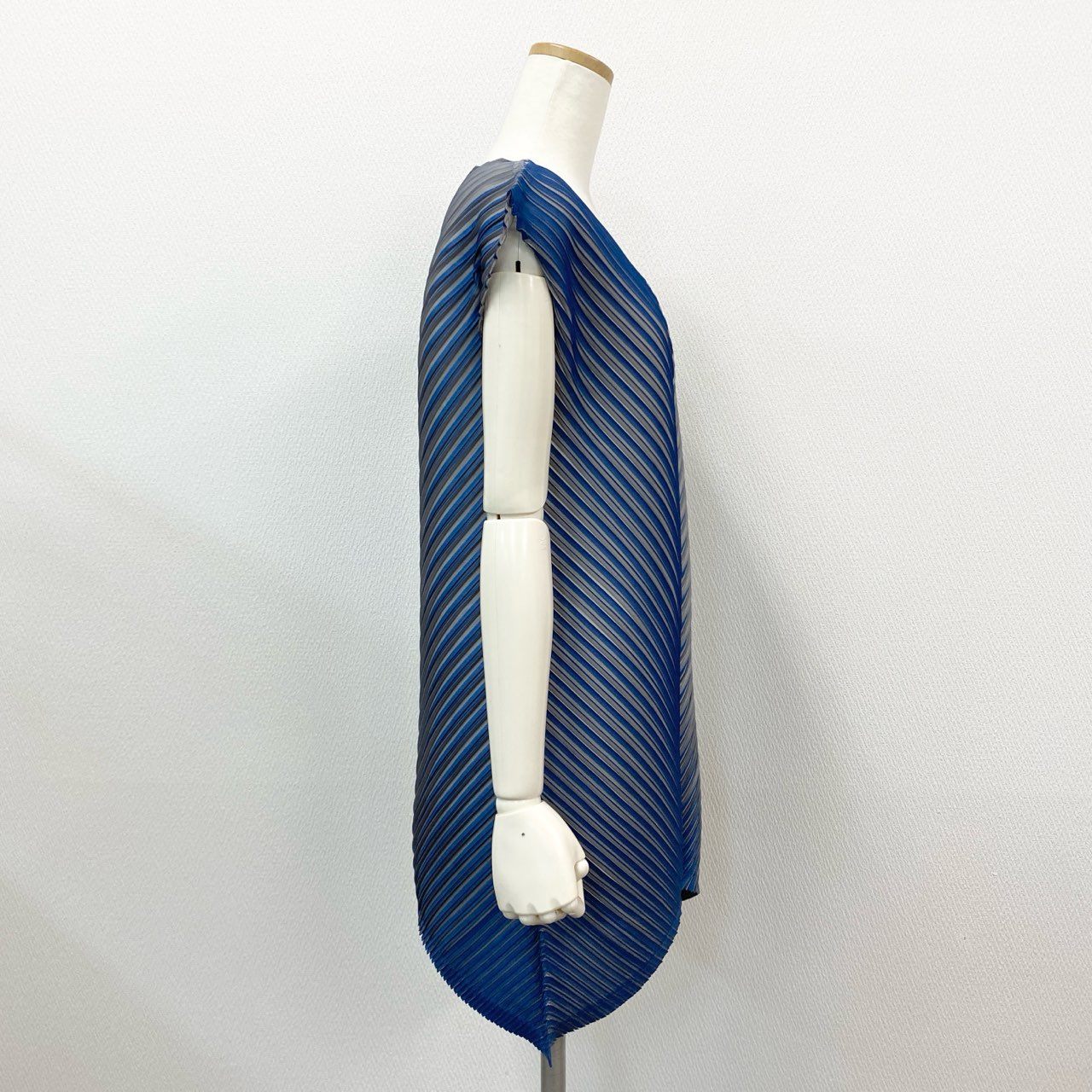 3a27 PLEATS PLEASE ISSEY MIYAKE プリーツプリーズ イッセイミヤケ ノースリーブワンピース チュニック トップス プルオーバー PP43-JT725 3 ブルー 日本製