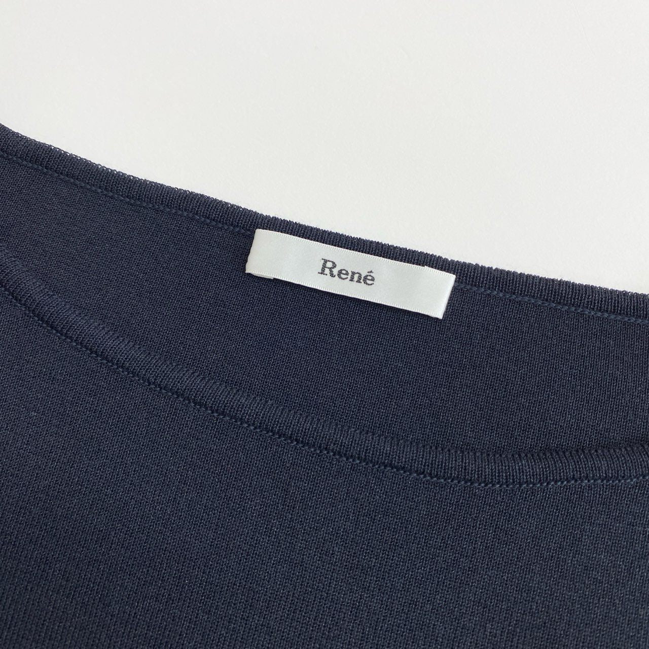 17f14 【美品】 日本製 Rene ルネ ニットワンピース ノースリーブワンピース 綺麗なシルエット 6832170 サイズ36 ネイビー レディース