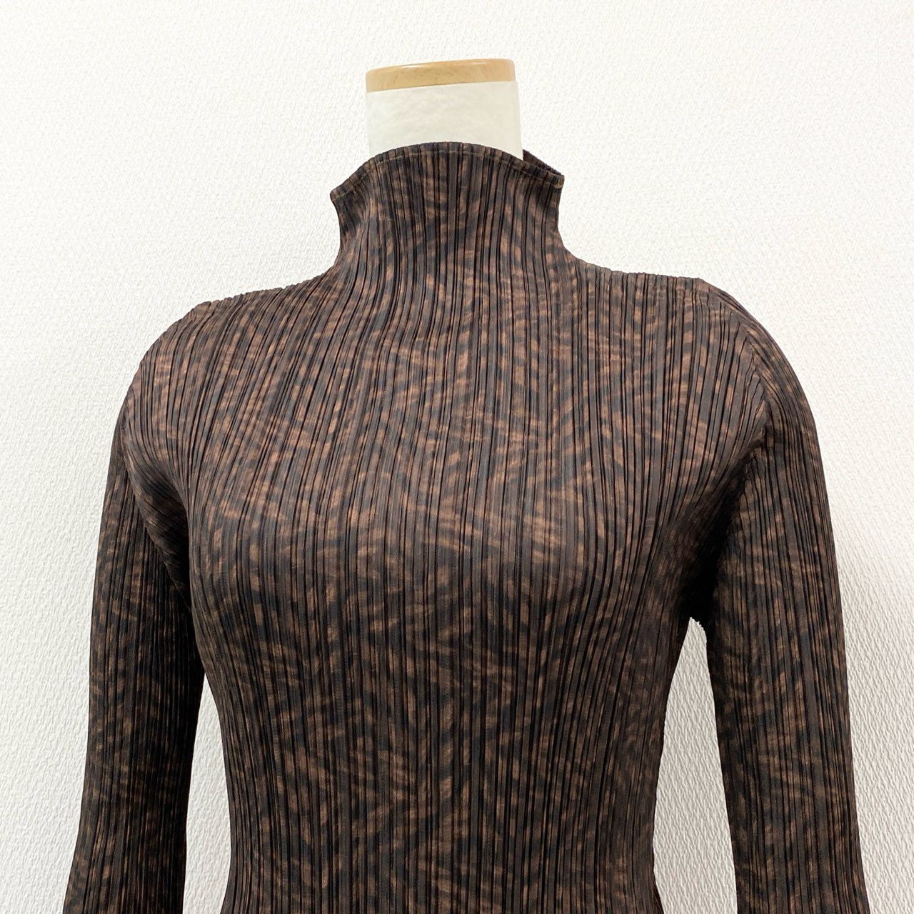 42h22 PLEATS PLEASE プリーツプリーズ イッセイミヤケ プリーツ加工 長袖カットソー トップス PP43-JK961 サイズ3 ブラウン 総柄 ポリエステル レディースu02t