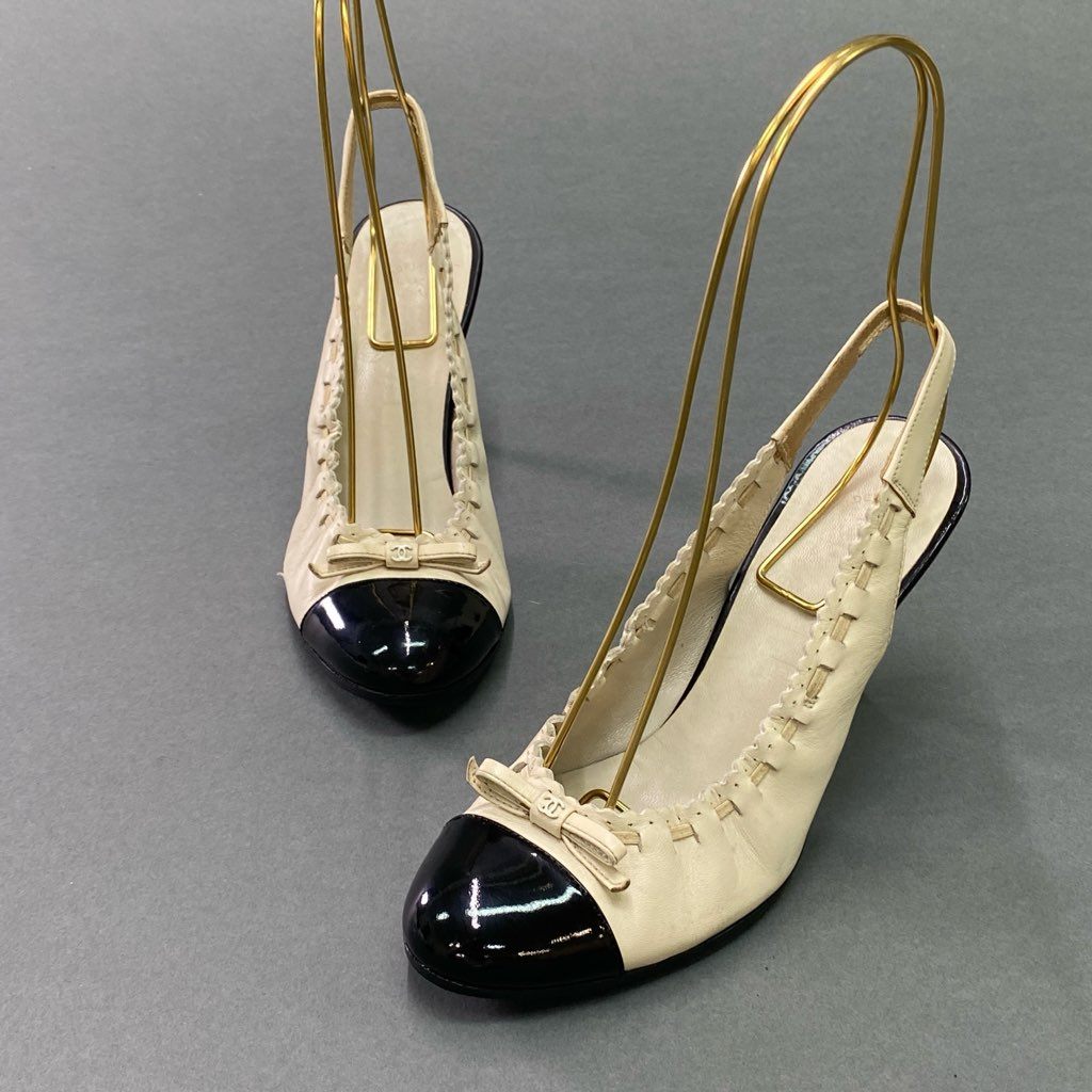 3d3 CHANEL シャネル ココマーク リボン ストラップパンプス 35 ブラック オフホワイト レザー シューズ イタリア製