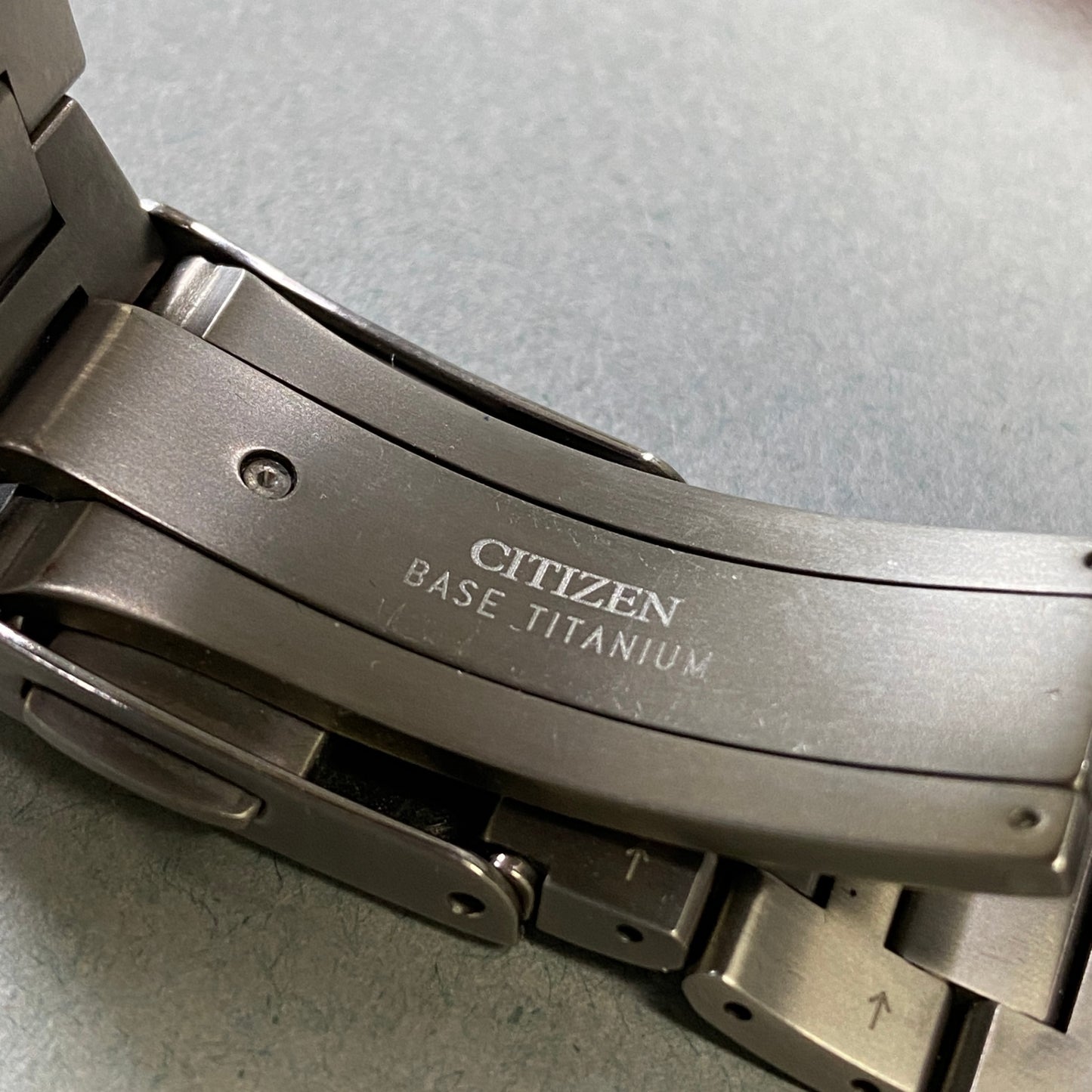i18 《極美品》 CITIZEN シチズン ATTESA アテッサ 電波 ソーラー腕時計 AT8189-61E シルバー H800-A1CN206 箱 説明書付属t18r