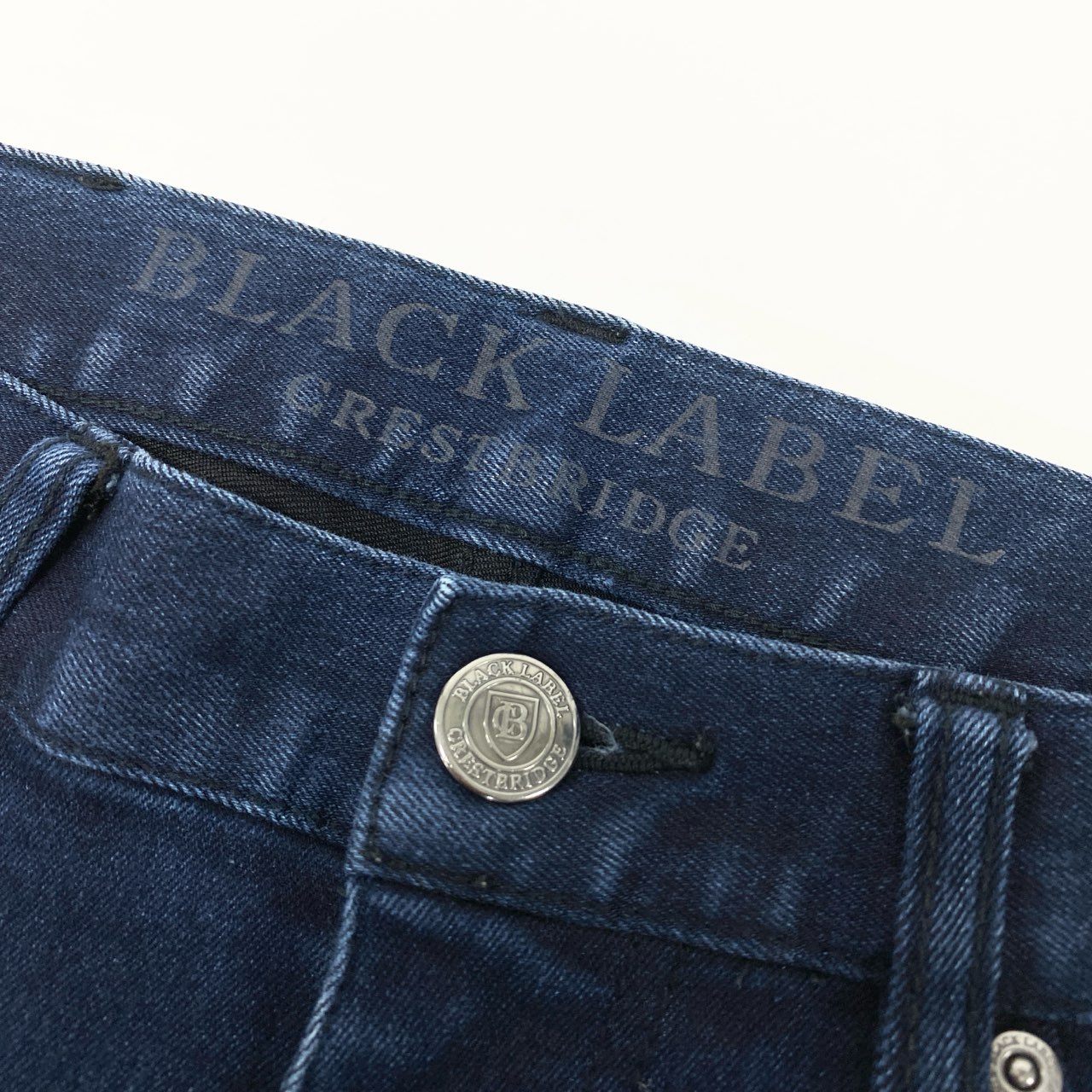 65j9 《美品》BLACK LABEL CRESTBRIDGE ブラックレーベルクレストブリッジ ストレッチデニムパンツ ボトム フィット 51R40-301-28 79サイズ インディゴ メンズo07t