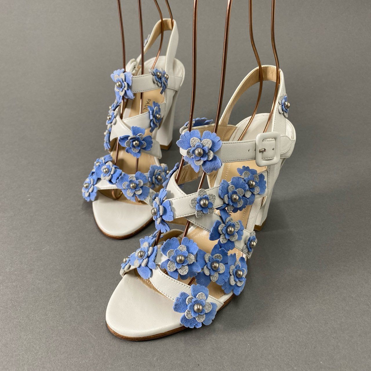 5f17 《美品》 定価¥128,000 PAUL ANDREW ポールアンドリュー フラワーヒールサンダル 36 ホワイト ブルー レザー イタリア製 シューズ