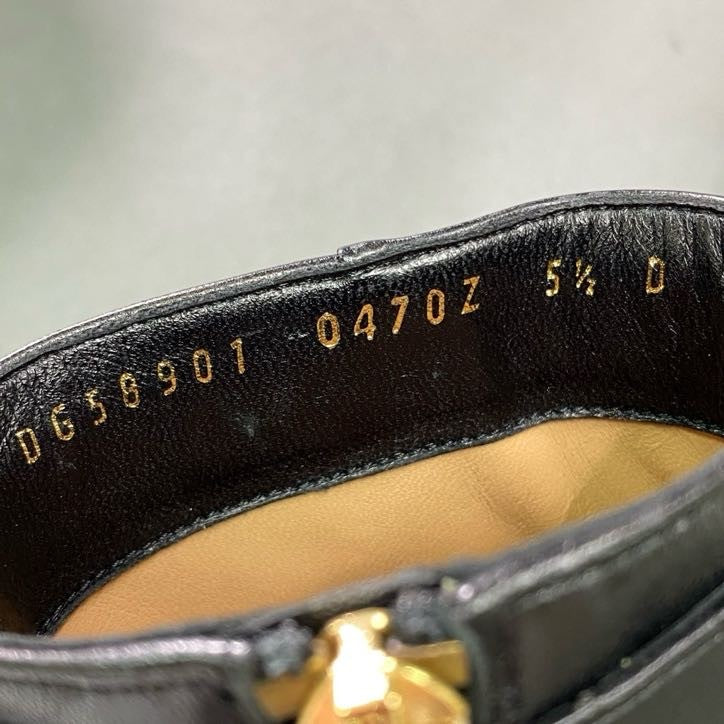 3f5 《極美品》 Salvatore Ferragamo サルヴァトーレ フェラガモ FIAMMA フィアンマ ショートブーツ 5 1/2 ブラック レザー サイドジップ ブーティ シューズ 箱付き