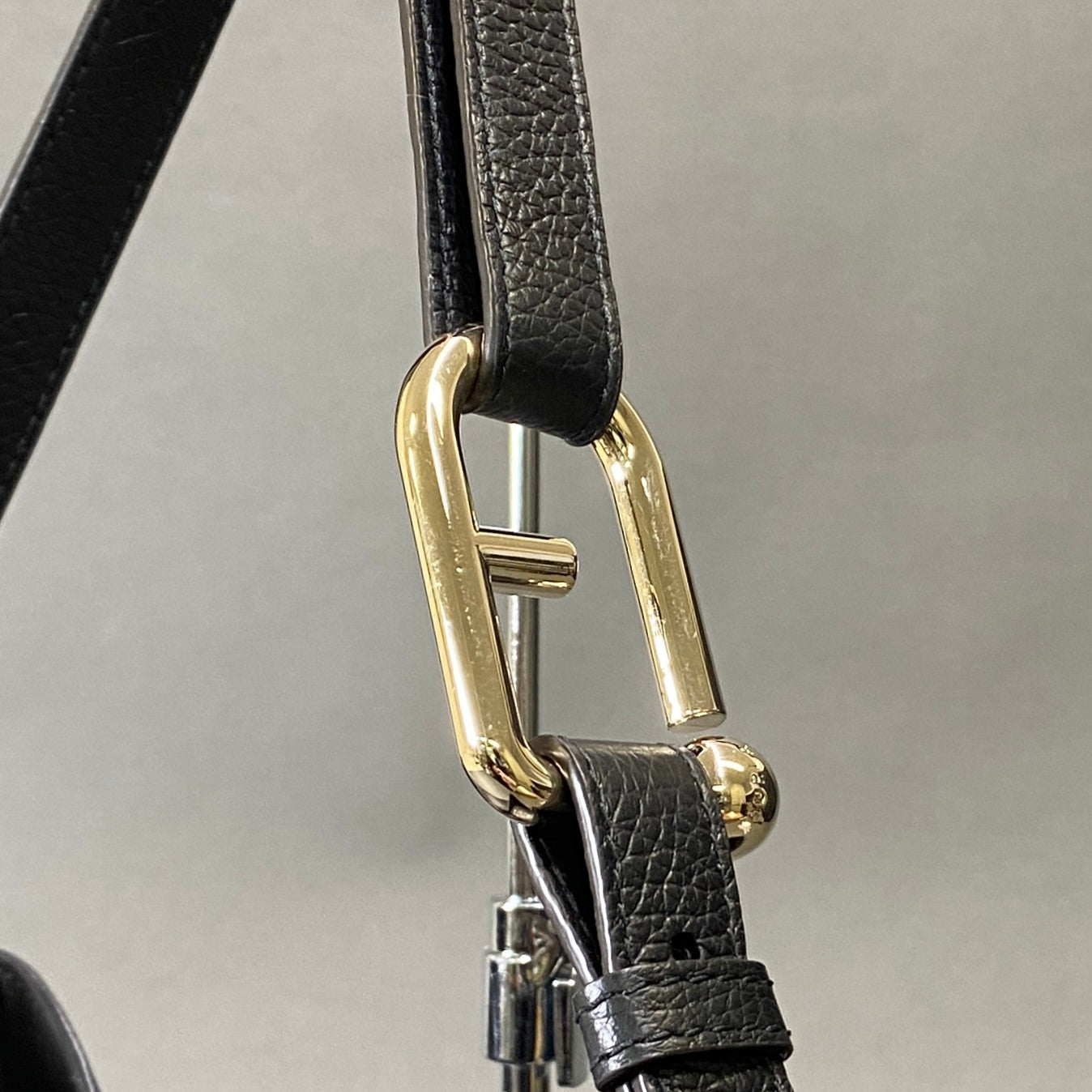 ch1《美品》 FURLA フルラ NUVOLA バケットバッグ MINI ハンドバッグ ワンショルダーバッグ ブラック レザー レディースo07t