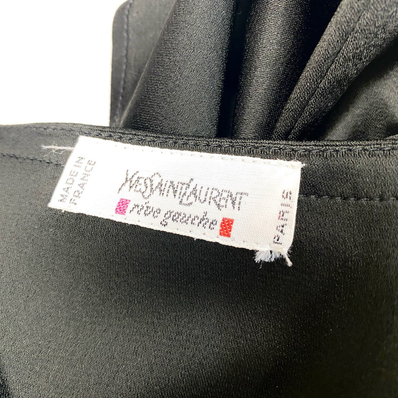 73c13 YvesSaintLaurent イブサンローラン ノースリーブカットソー タンクトップ ラウンドネック フランス製 ブラック レディース 女性用u02t