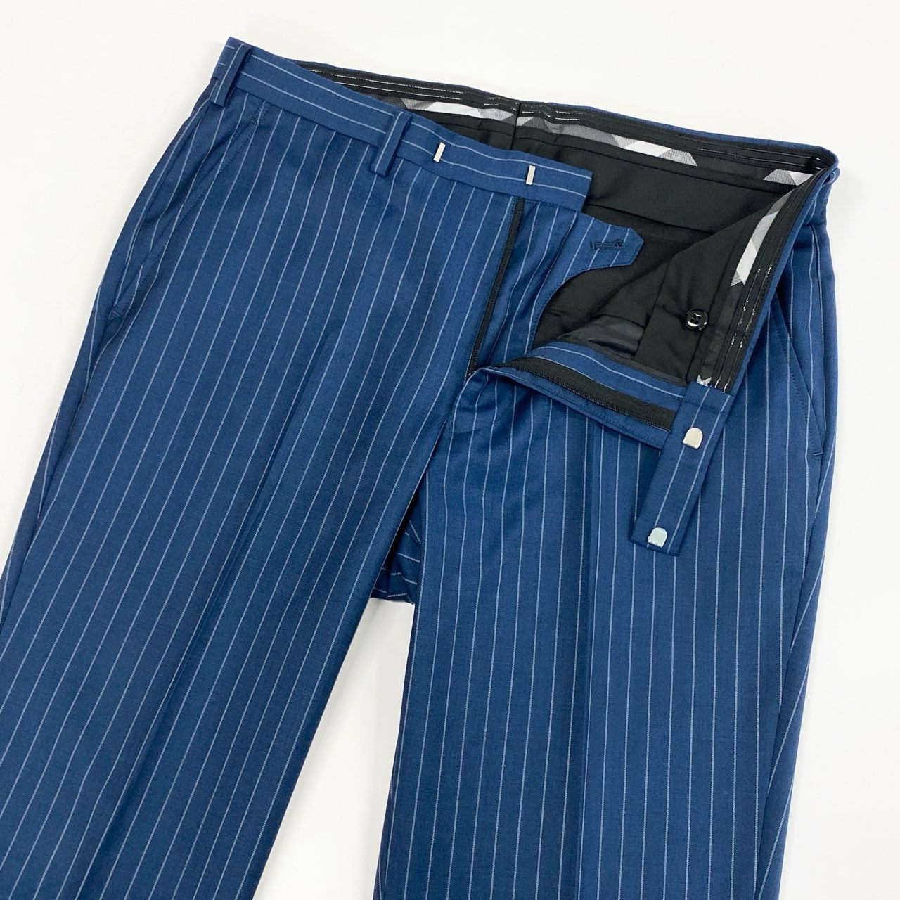 《美品》BLACK LABEL CRESTBRIDGE ブラックレーベルクレストブリッジ スーツセットアップ シングルスーツ 2B 背抜き サイドベンツ ストライプ 51H45-512-26 AB ブルー ホワイト メンズo07t