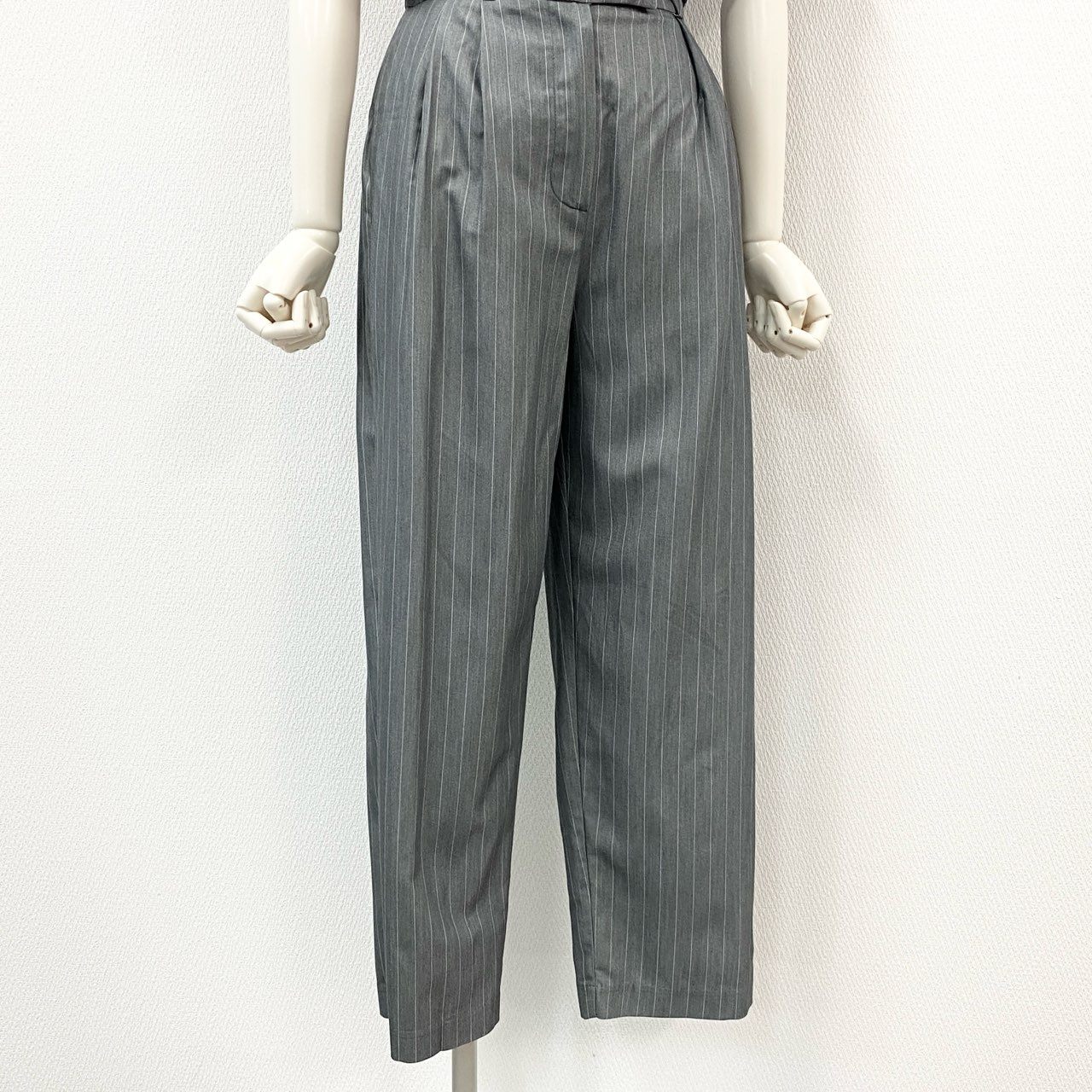 41c29 《美品》 RANDEBOO ランデブー オールインワン ジャンプスーツ 半袖 01031-08684 サイズF グレー ピンストライプ レディース