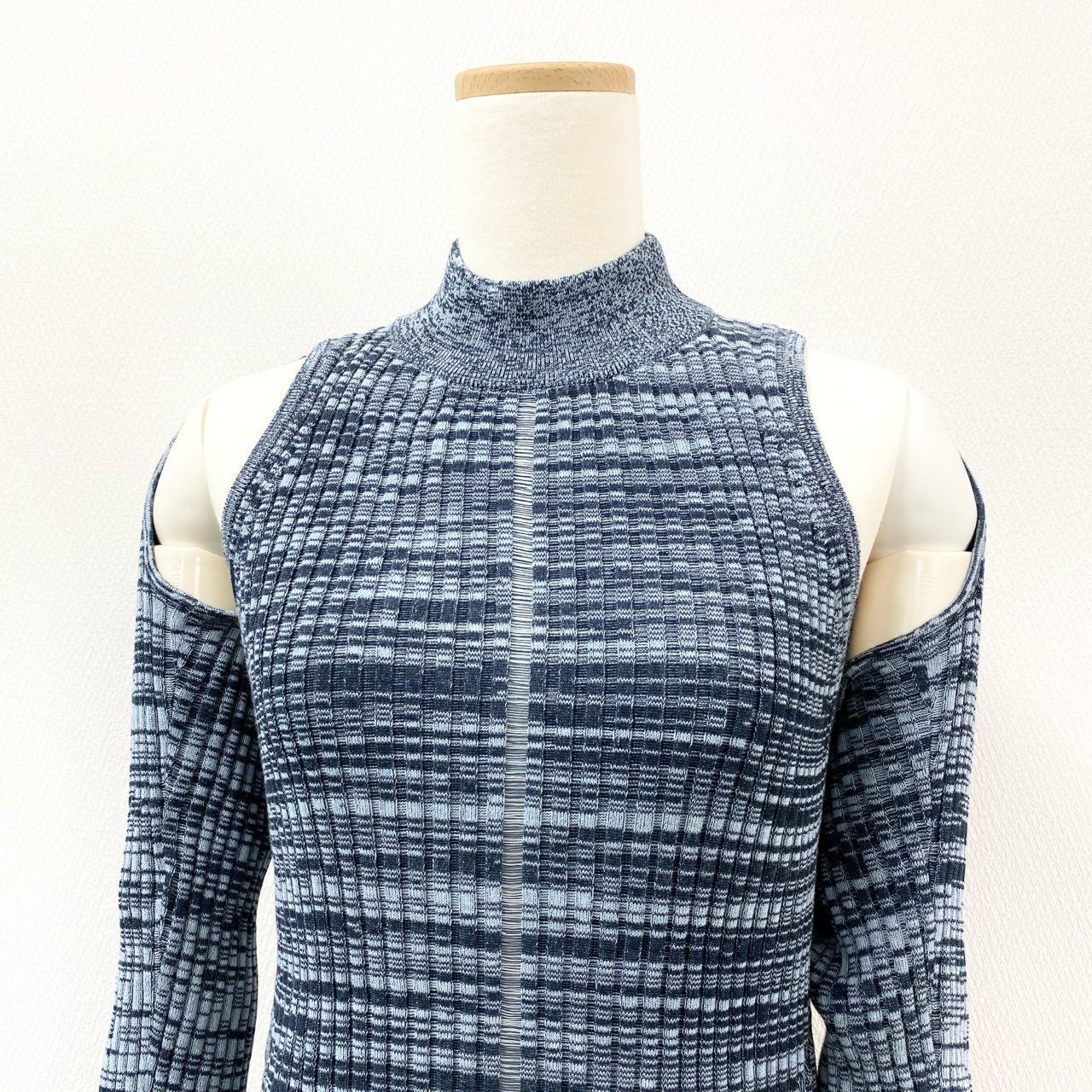 54h27 《未使用》 STRIAE BY McQ ALEXANDER McQUEEN マックキュー アレキサンダーマックイーン 変形 リブニット セーター トップス 薄手 667790 サイズL ブルー コットン レディースu02t