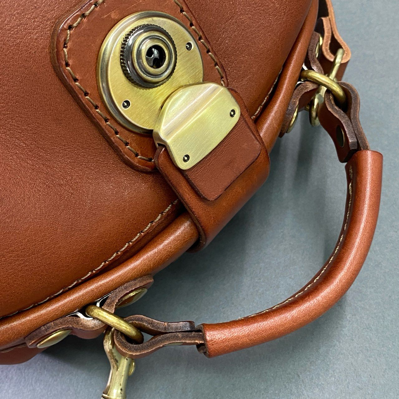 Ge2 HERZ ヘルツ 1 paku わんぱくリュック L ブラウン レザー 本革 大容量 バックパック 茶系 Leather
